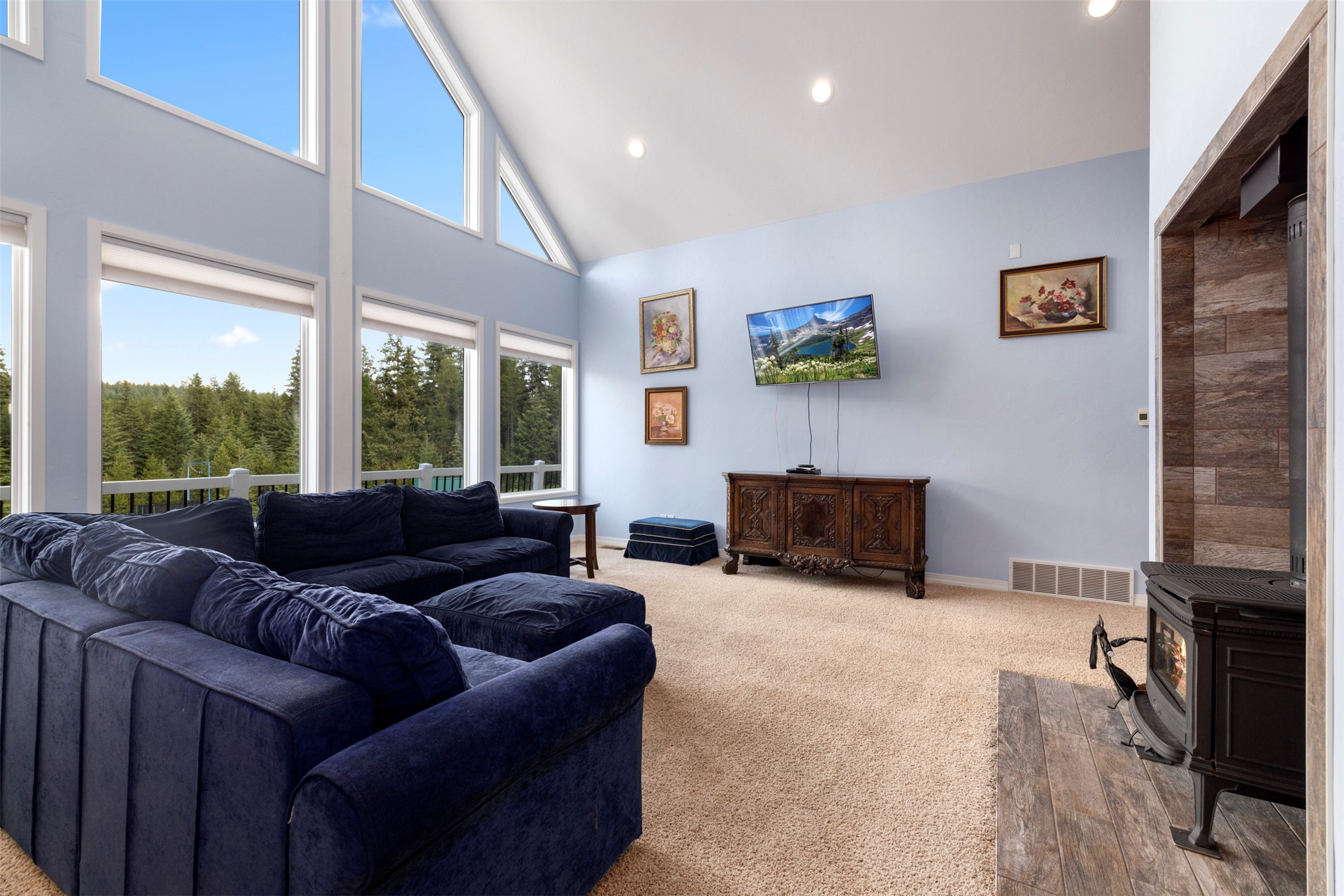 115 Wagon Wheel Road Property Photo 29