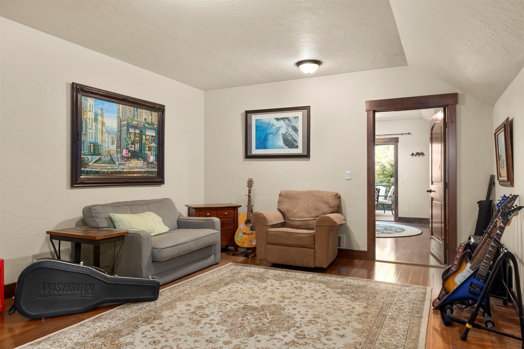 115 Wagon Wheel Road Property Photo 54