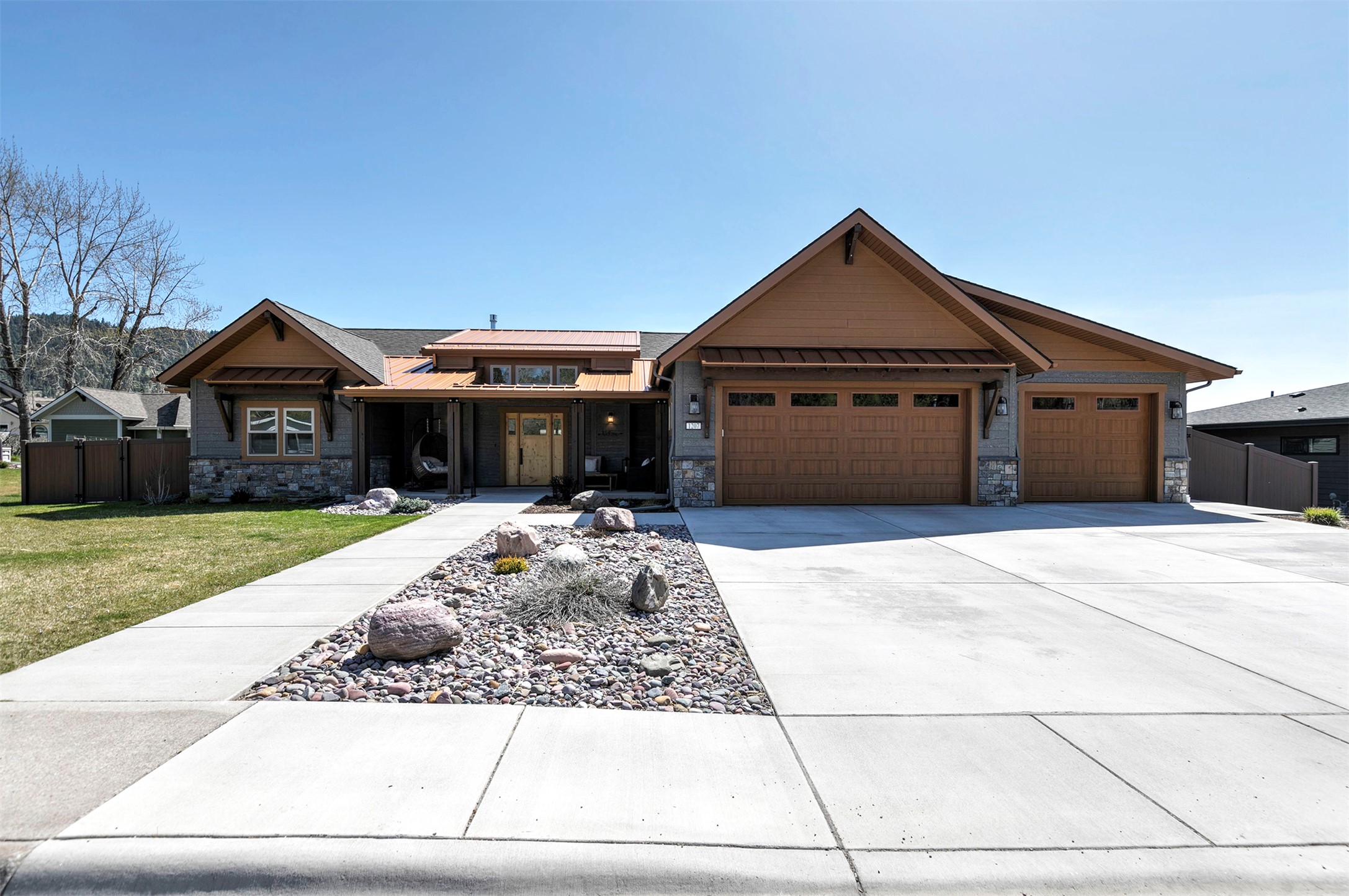 1207 Creek Crossing Road Property Photo 2