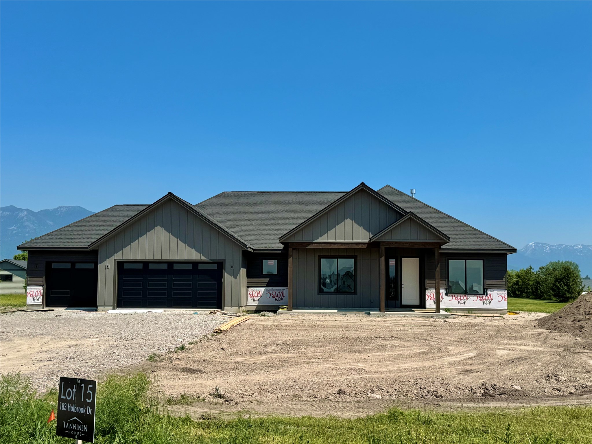 183 Holbrook Drive Property Photo 1