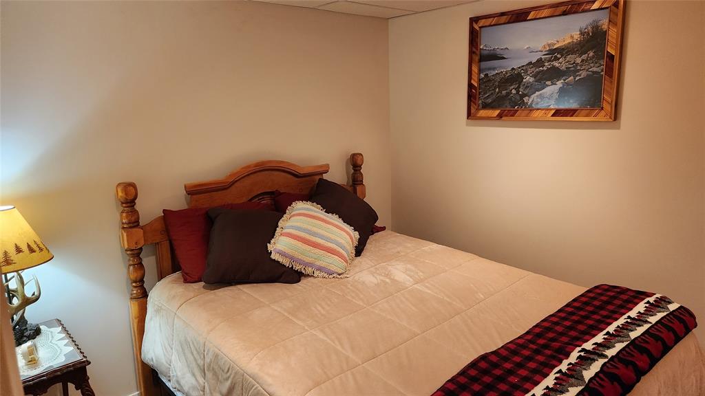 5 N Central Avenue Property Photo 15