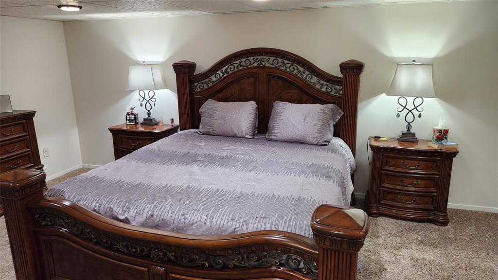 5 N Central Avenue Property Photo 19