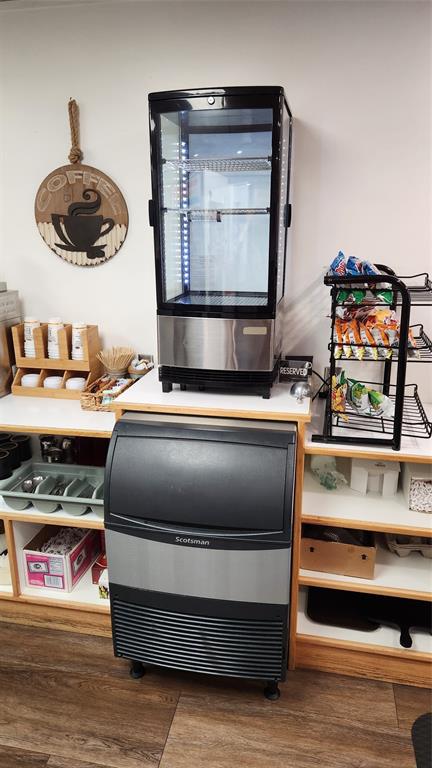 5 N Central Avenue Property Photo 38