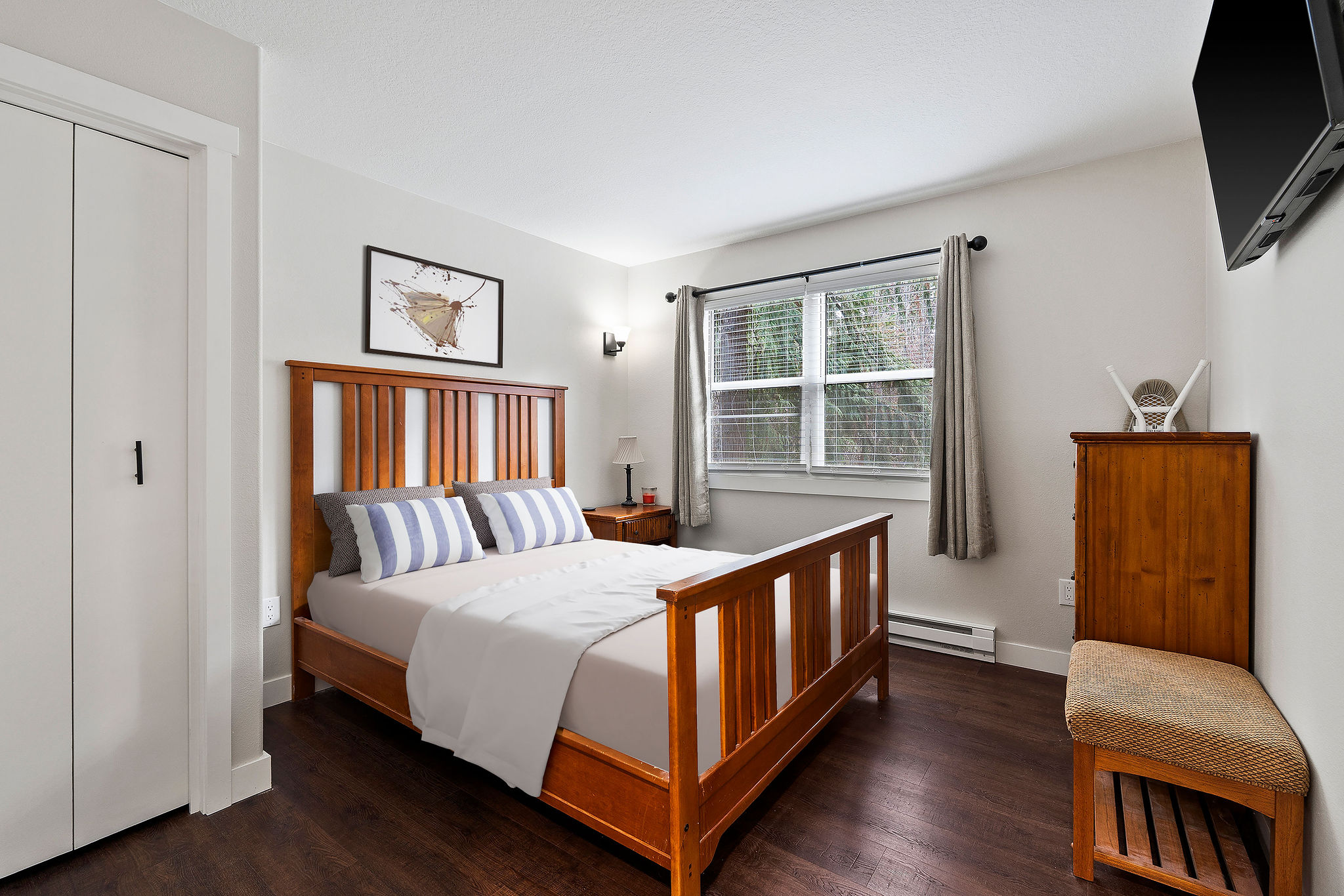 270 Bridge Street Lakeview 1, Unit 1 Property Photo 22
