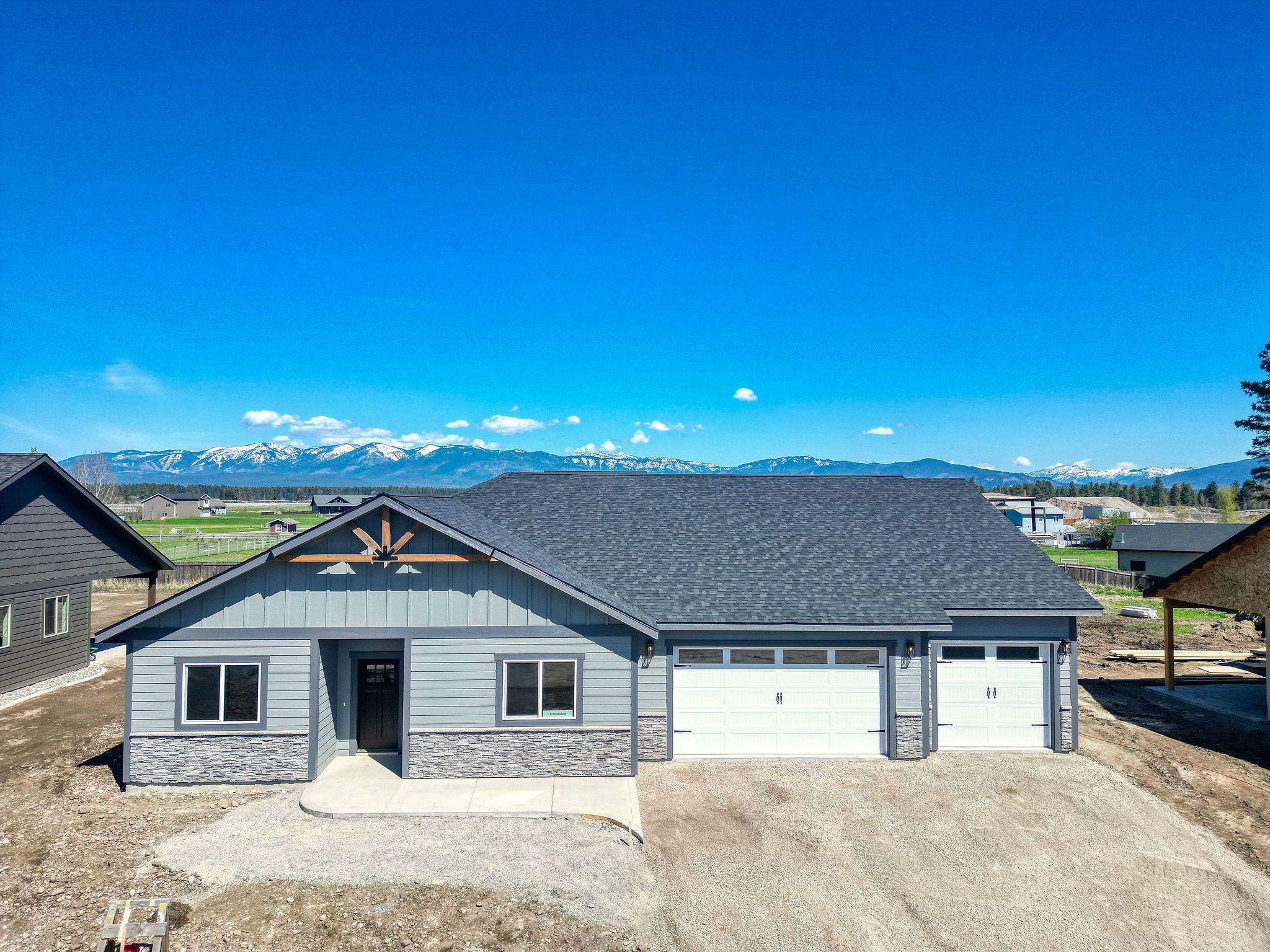 37 Hodgson Court Property Photo 1
