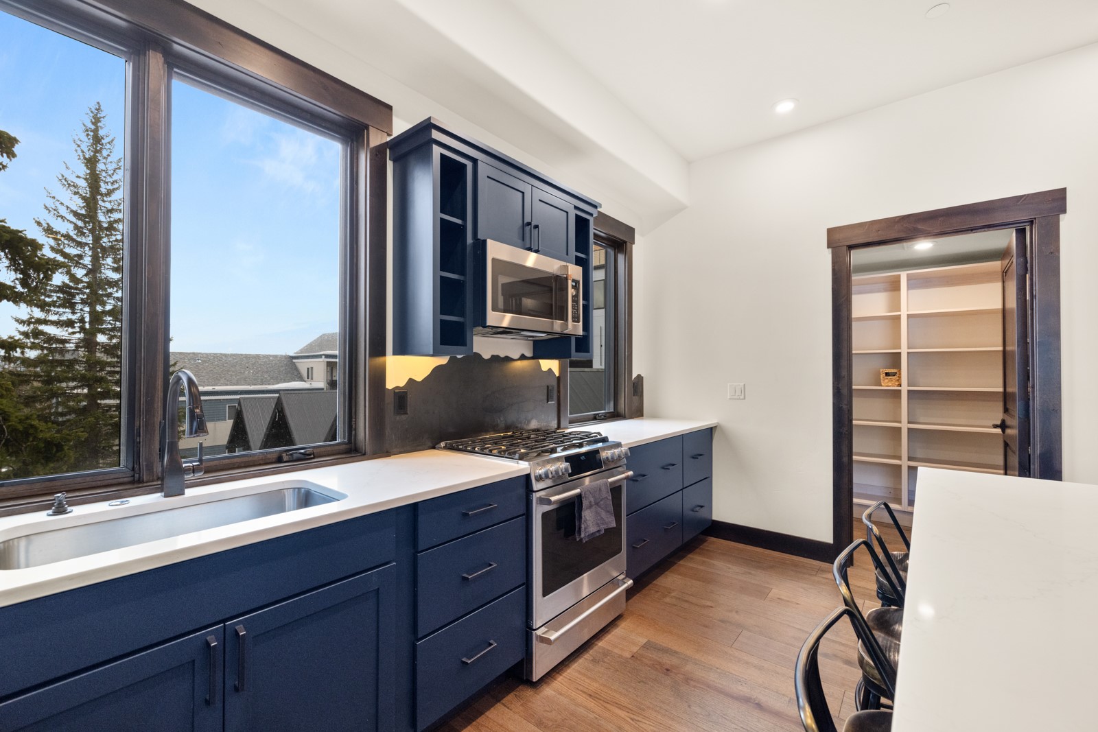 3868 Gelande Street 6 Property Photo 18