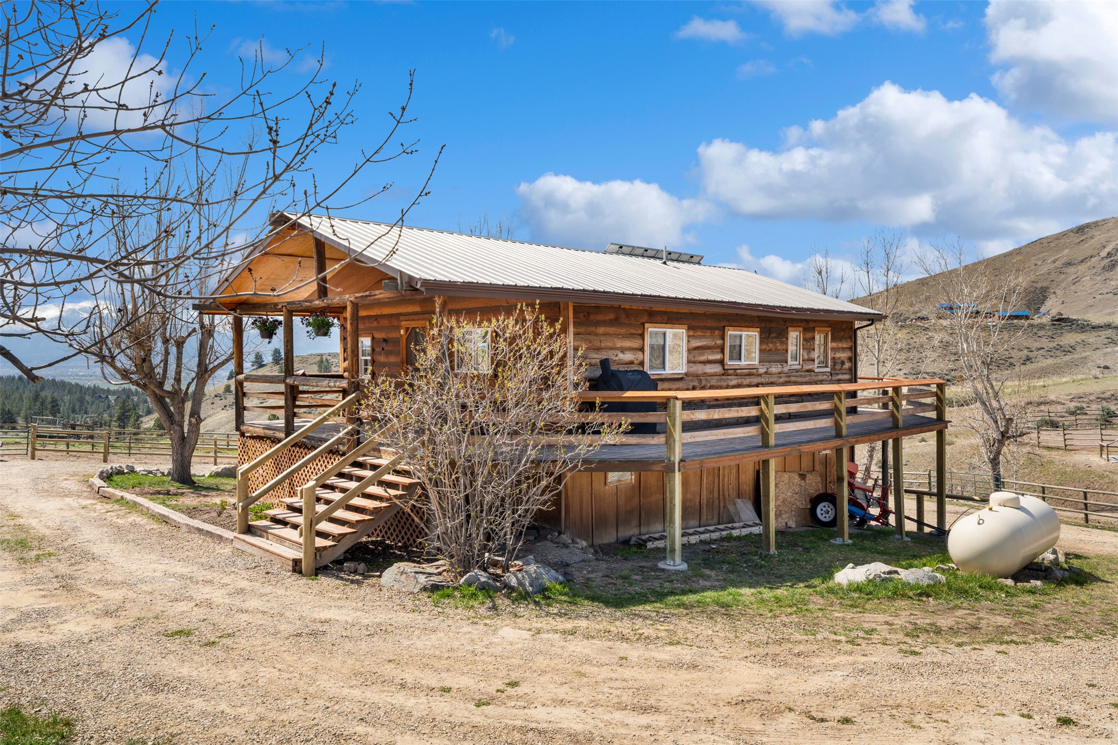 1300 Blue Sage Trail Property Photo 3