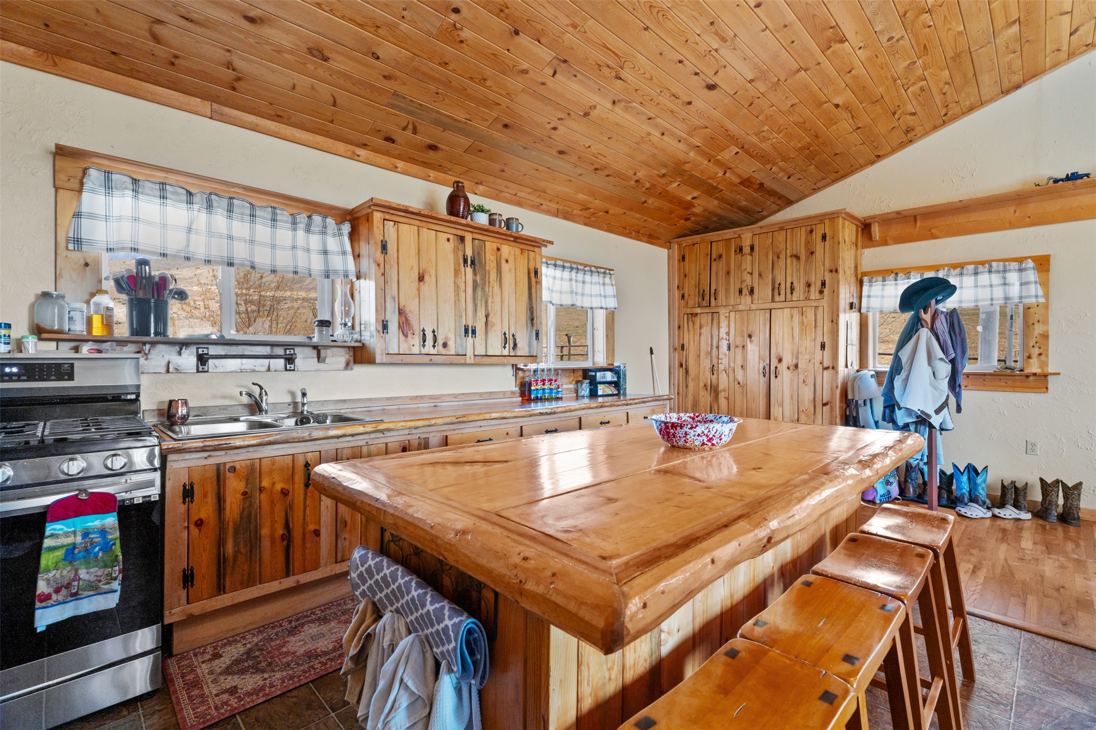 1300 Blue Sage Trail Property Photo 12