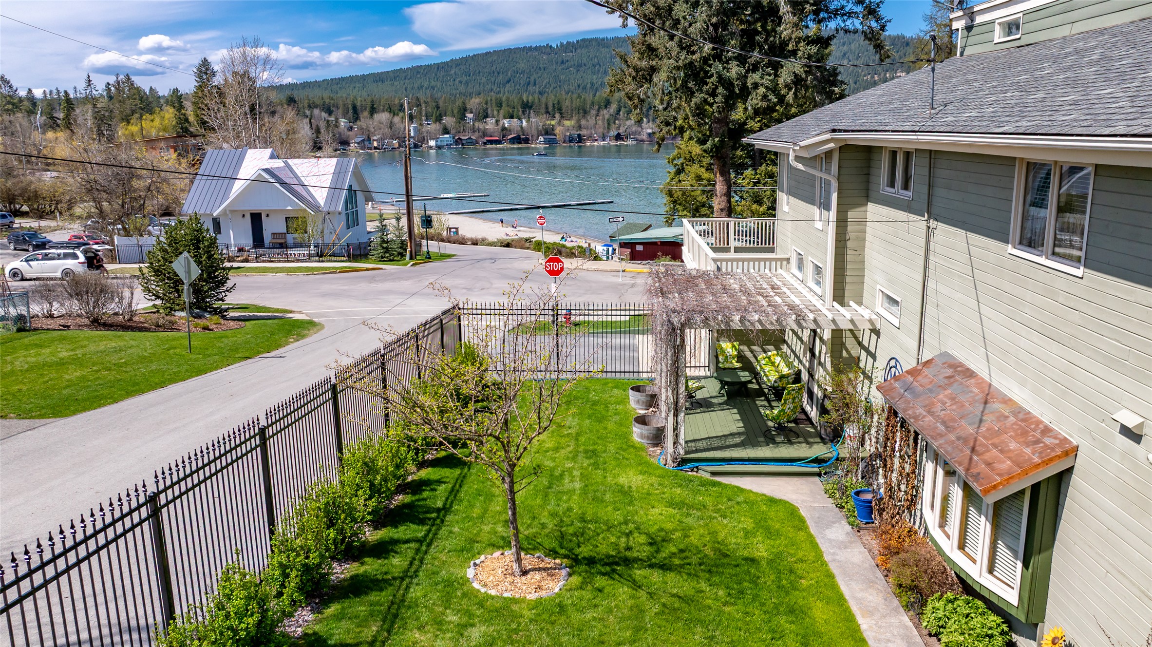 101 Lakeside Boulevard Property Photo 18