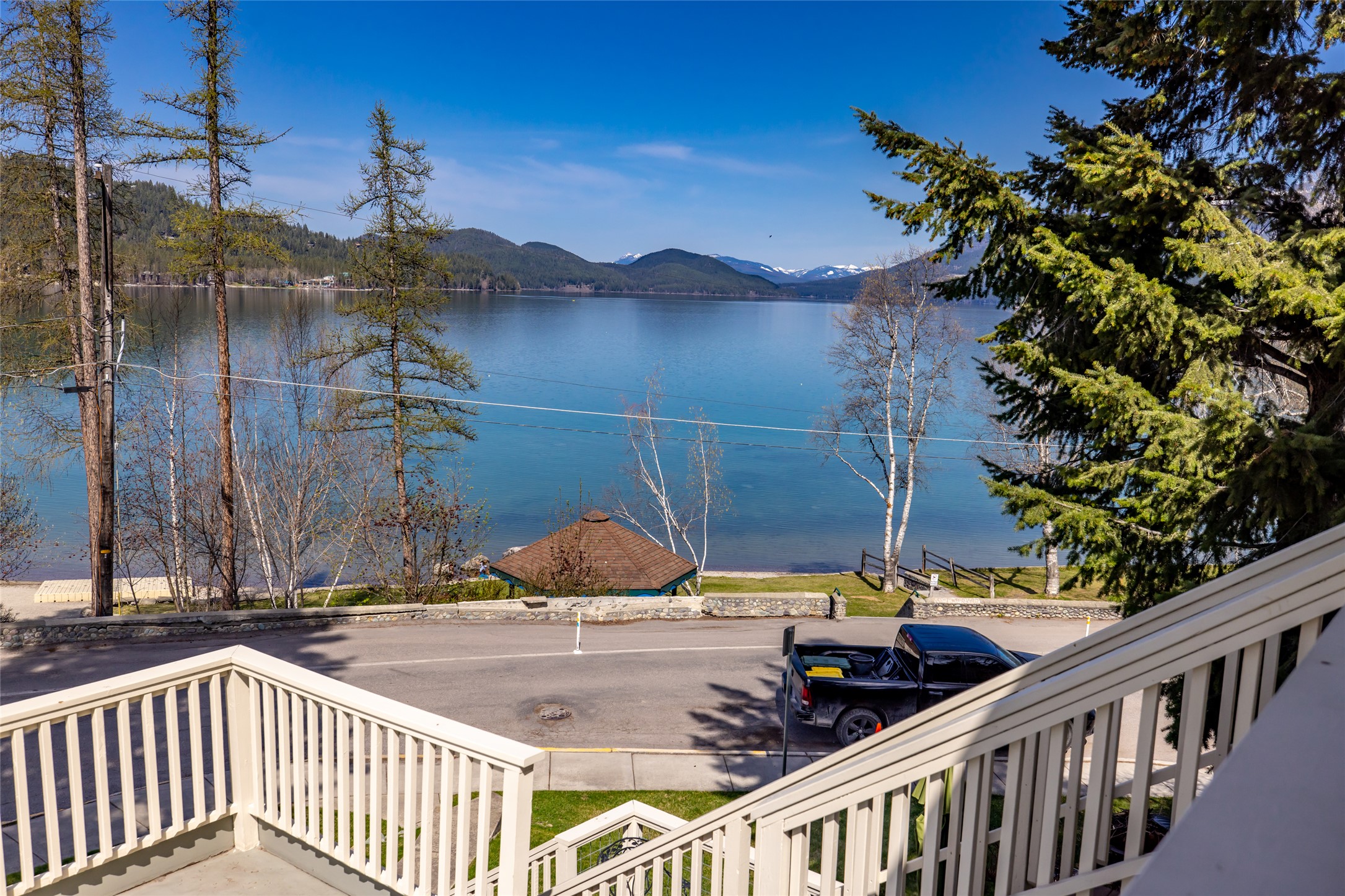 101 Lakeside Boulevard Property Photo 24