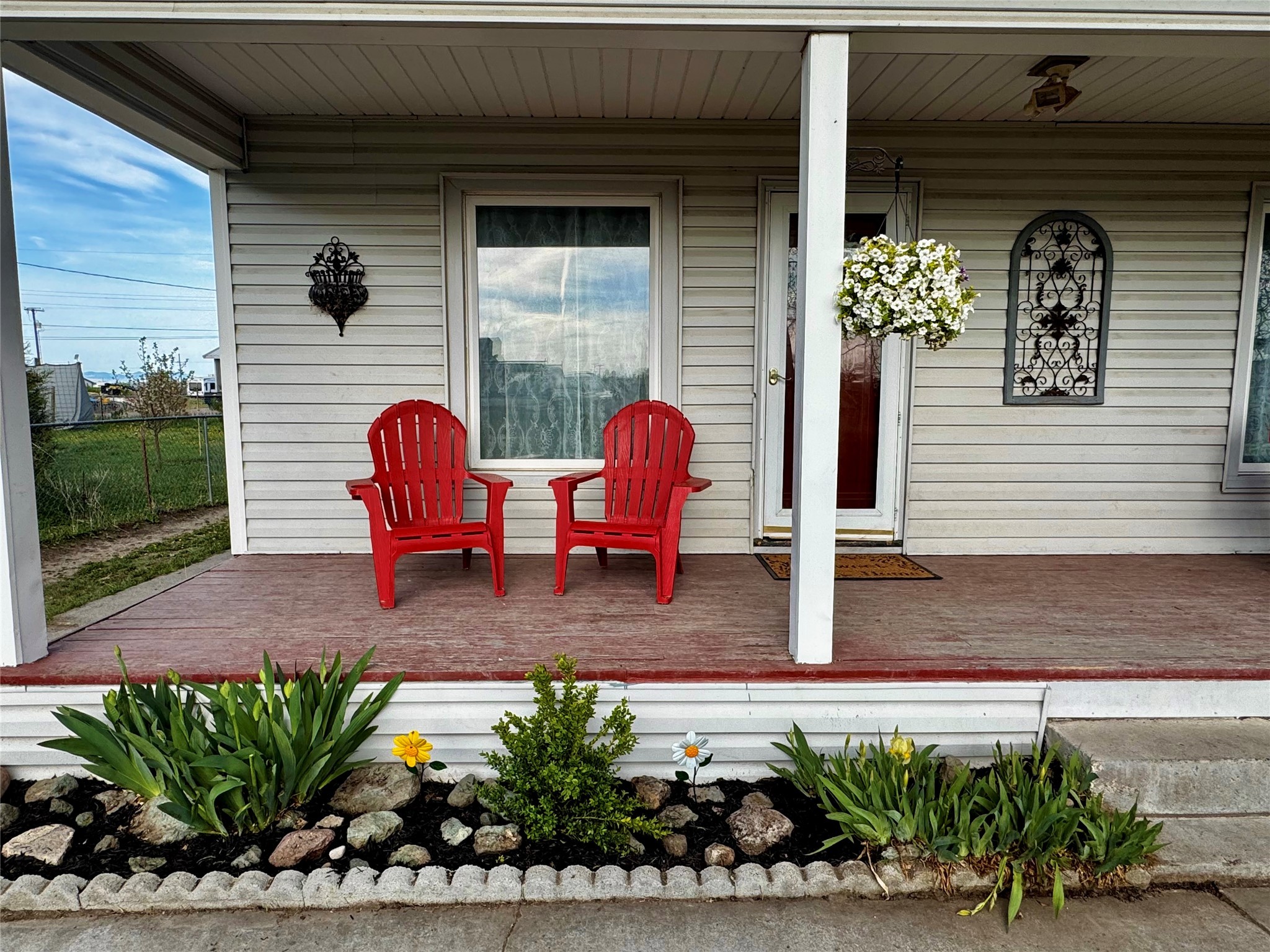 8 Lewis Street Property Photo 5