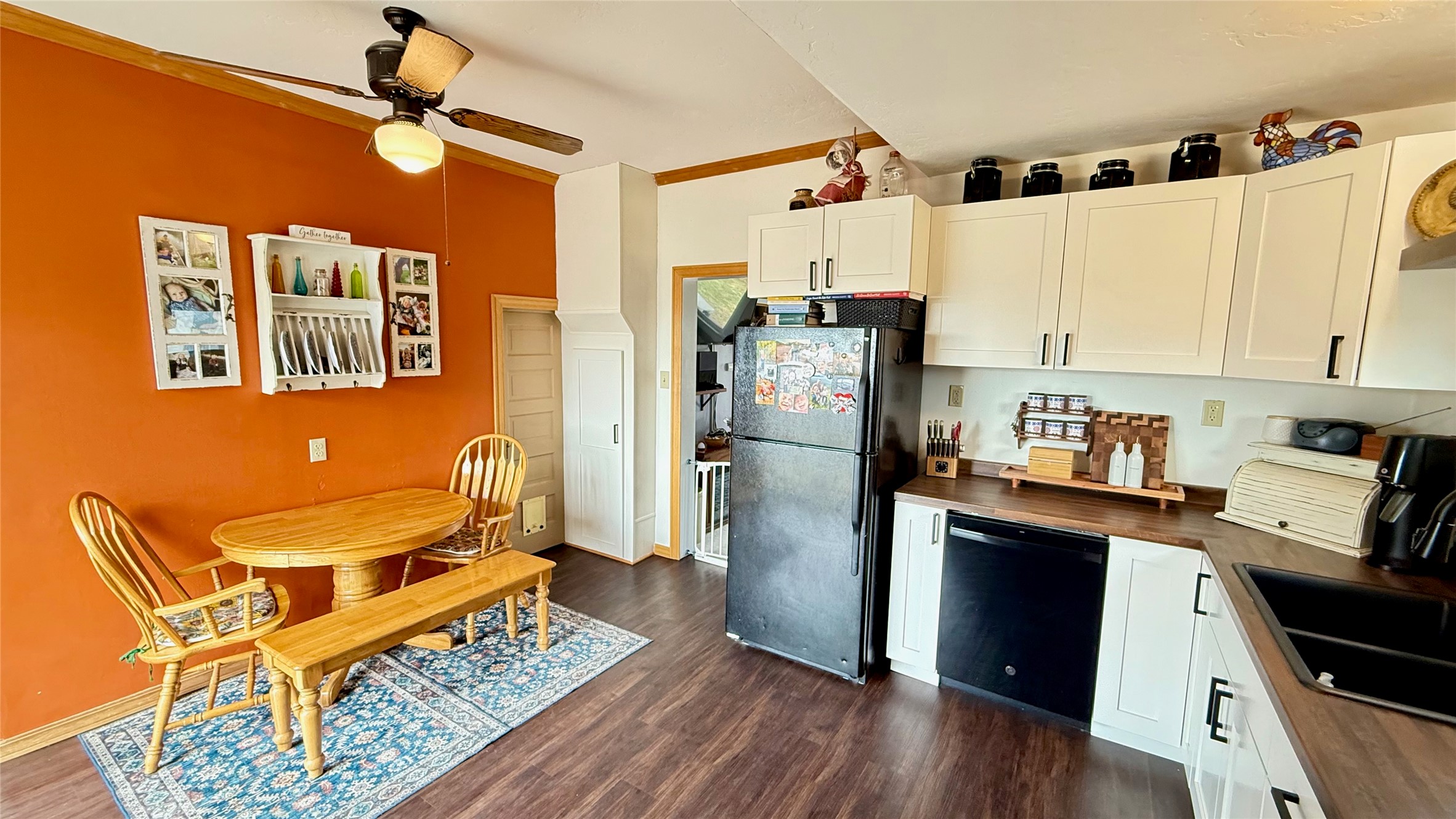 8 Lewis Street Property Photo 14