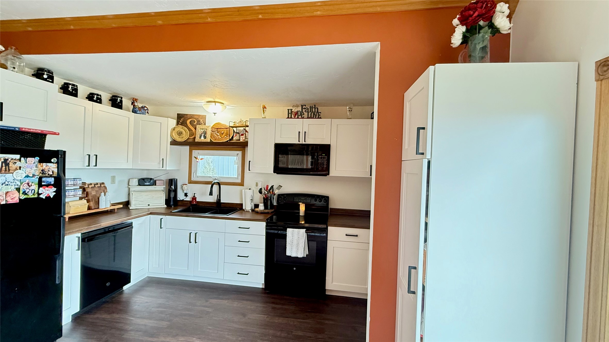 8 Lewis Street Property Photo 16