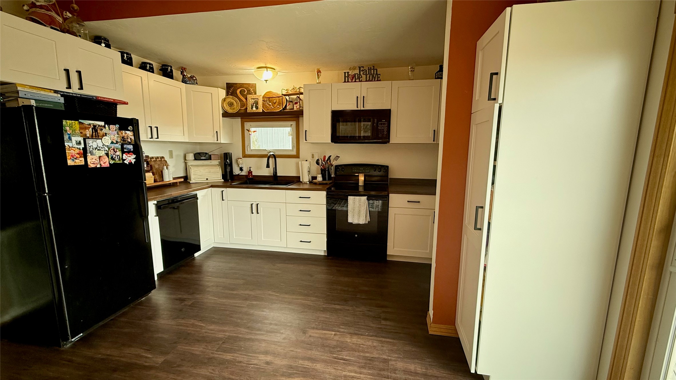 8 Lewis Street Property Photo 18