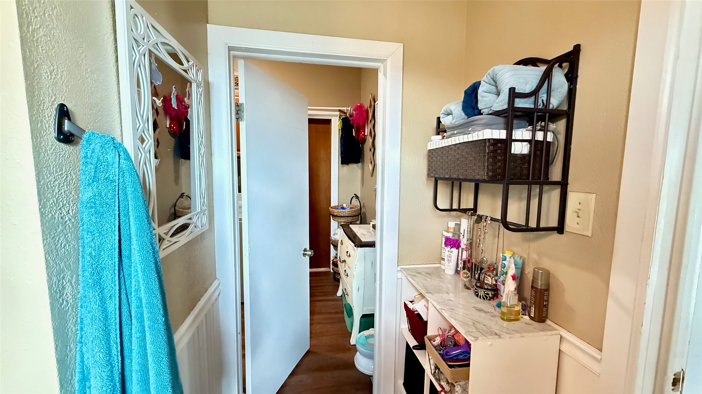 8 Lewis Street Property Photo 22