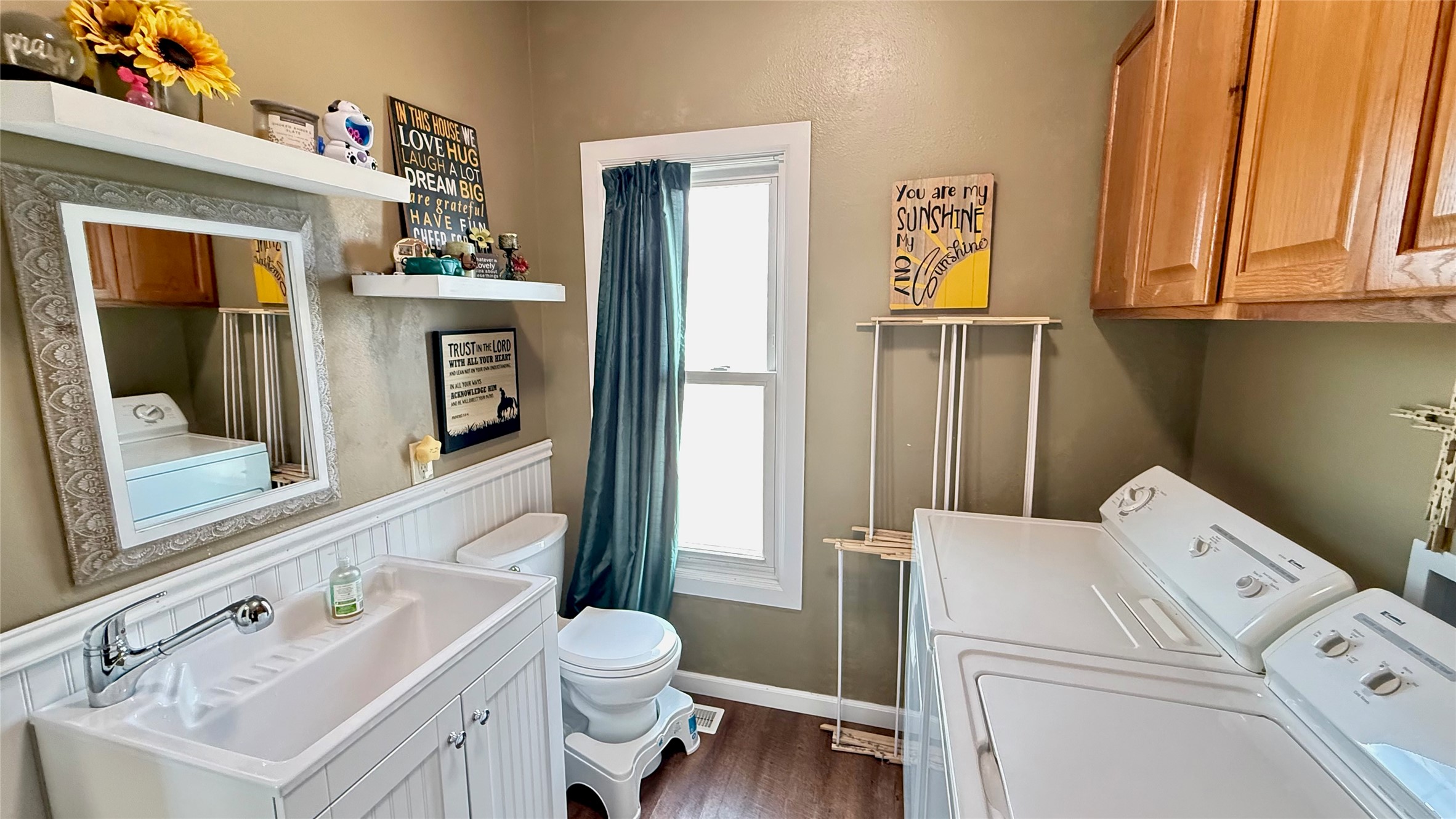 8 Lewis Street Property Photo 26