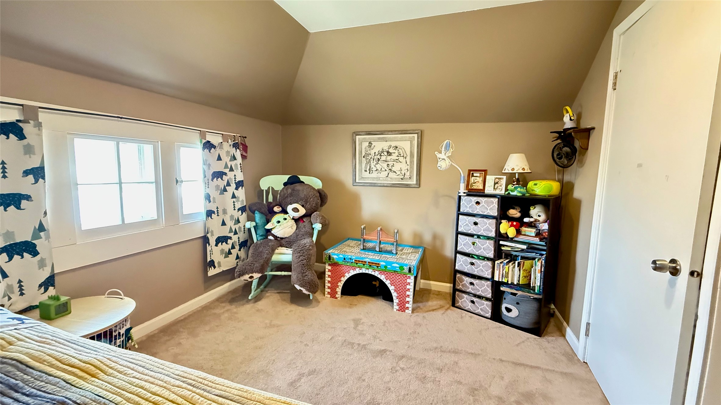 8 Lewis Street Property Photo 41