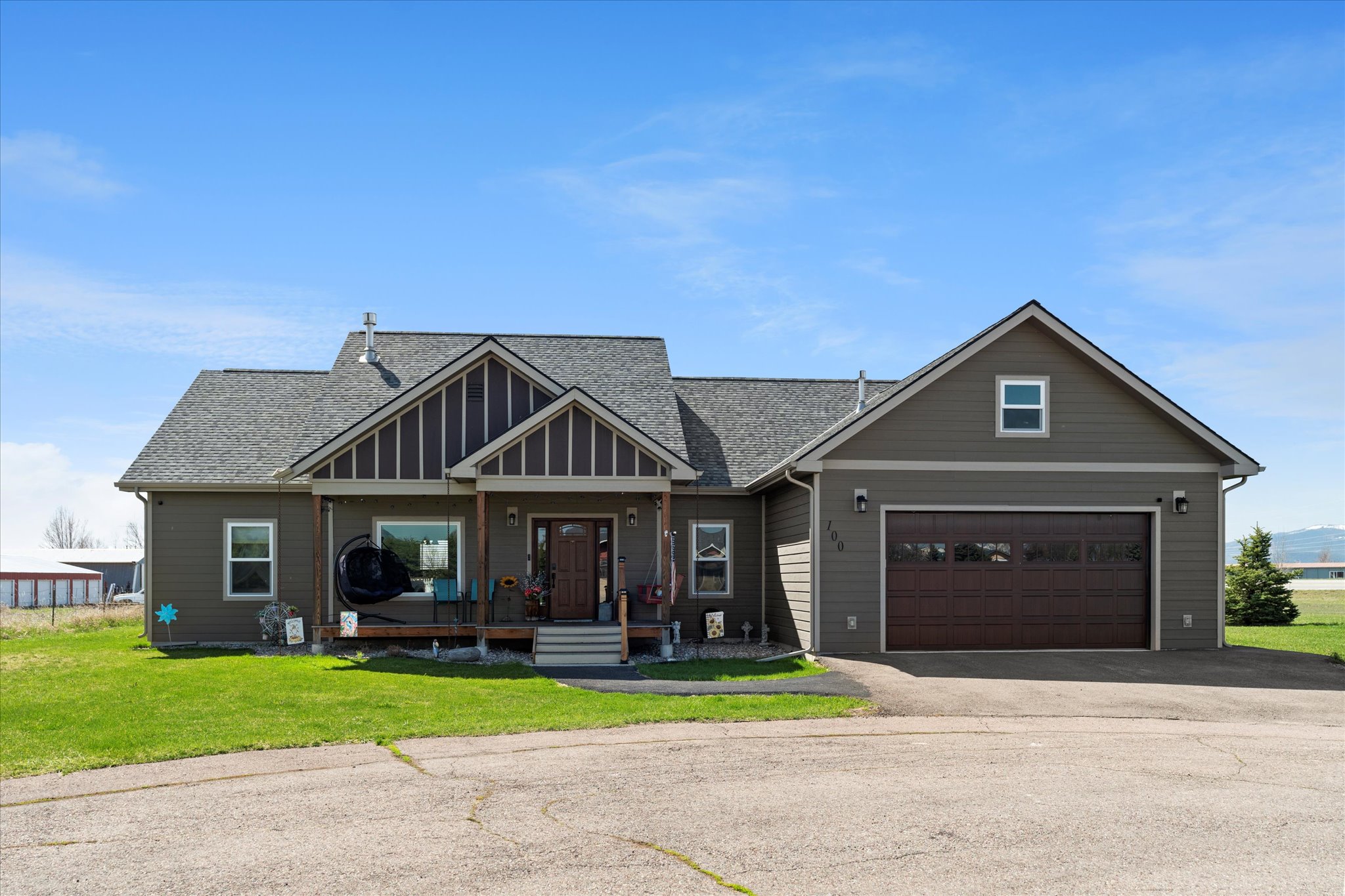 100 Majors Court Property Photo 1