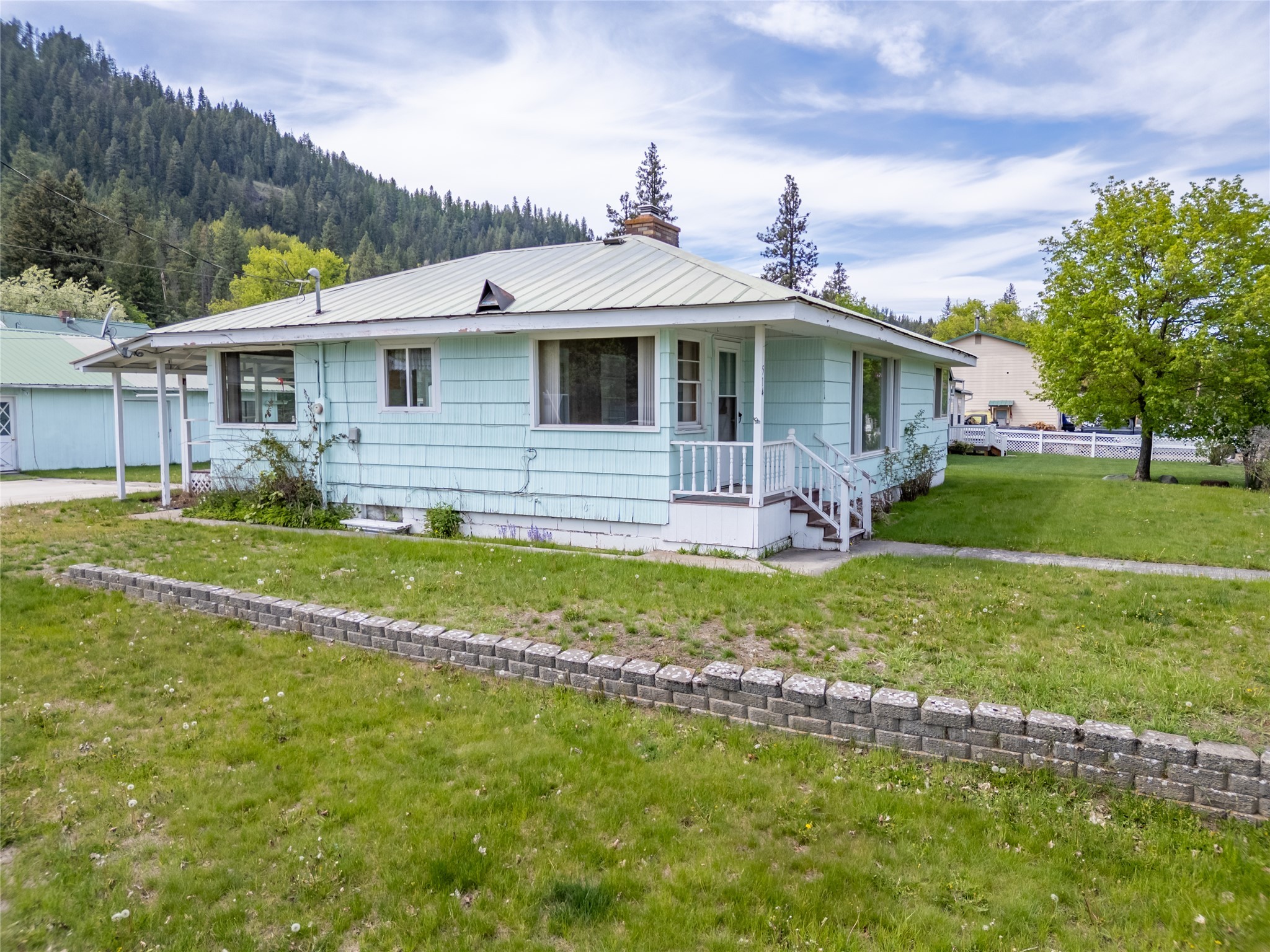 514 E Mineral Avenue Property Photo 1