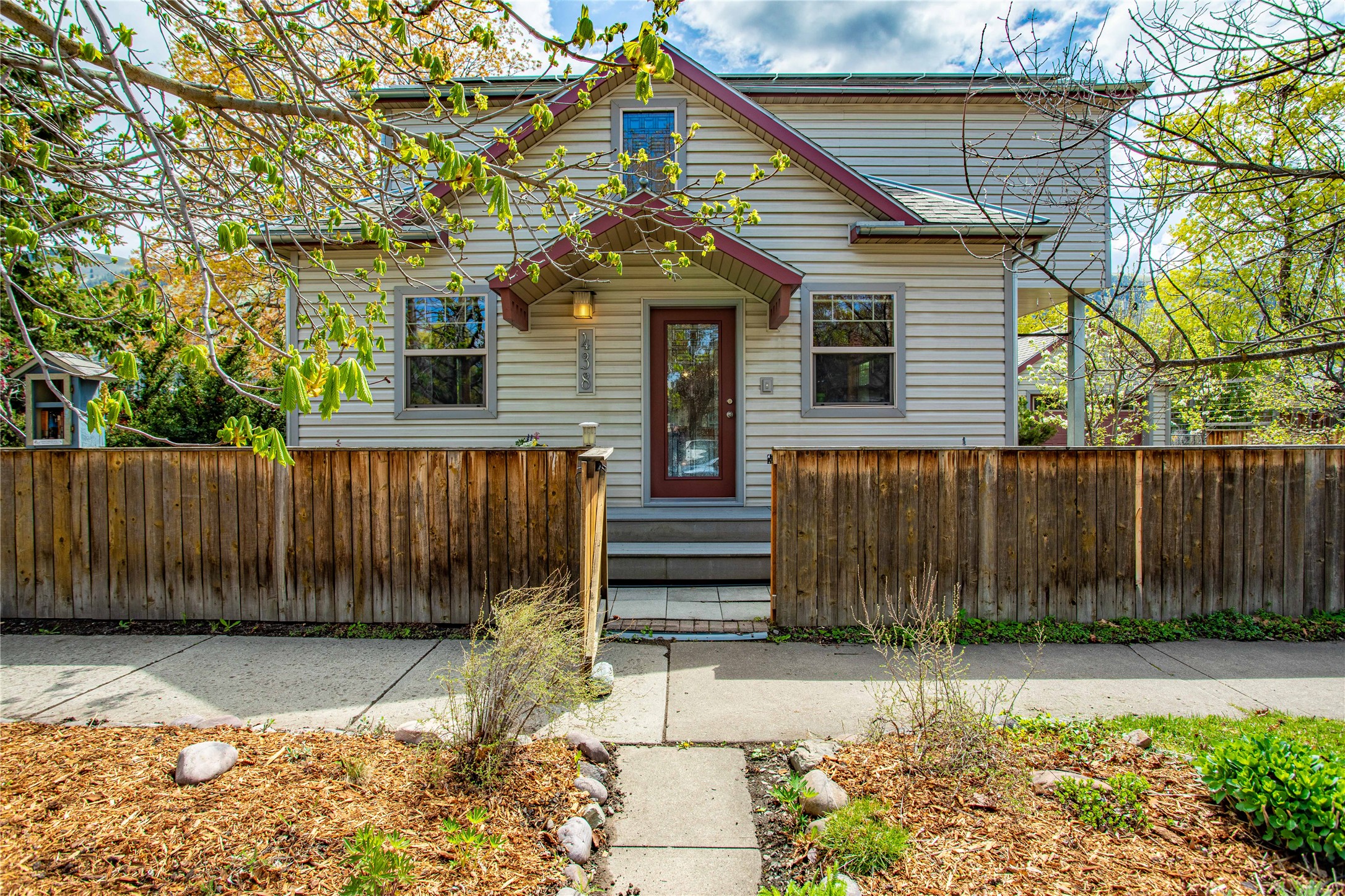 438 Jefferson Street Property Photo