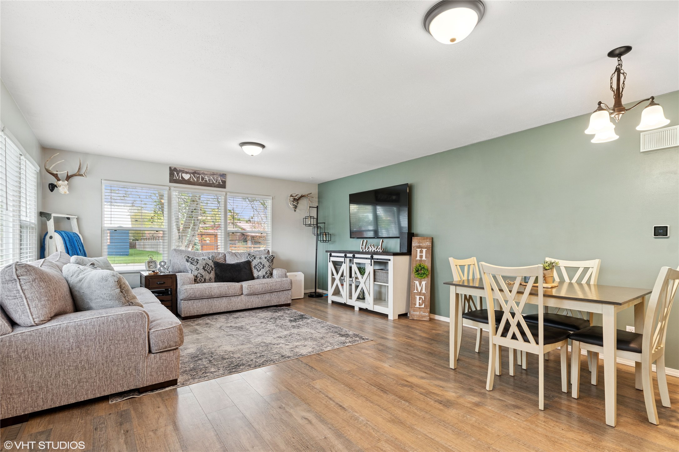644 12th Street E Property Photo 1