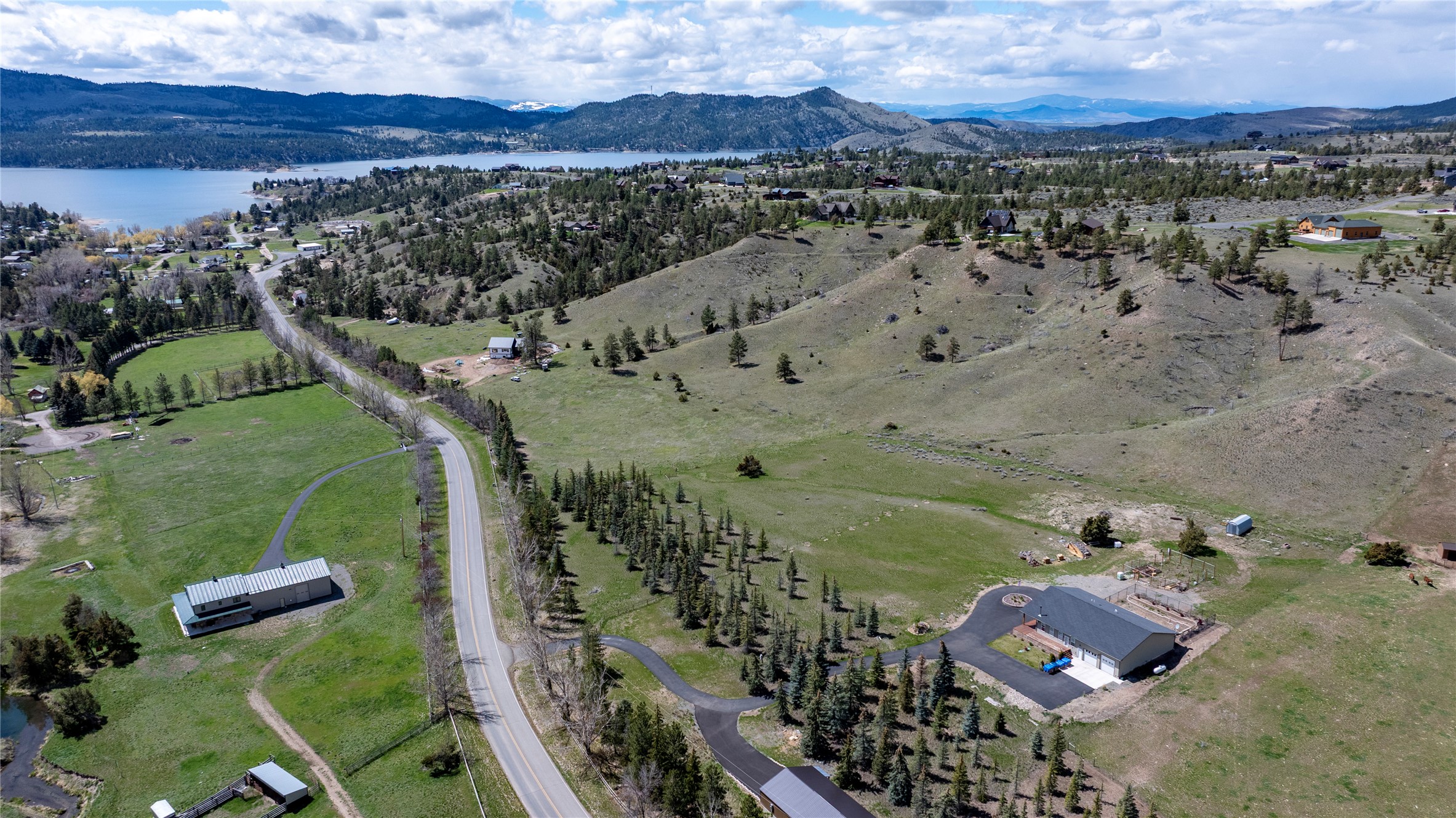 8520 Canyon Ferry Road Property Photo 2