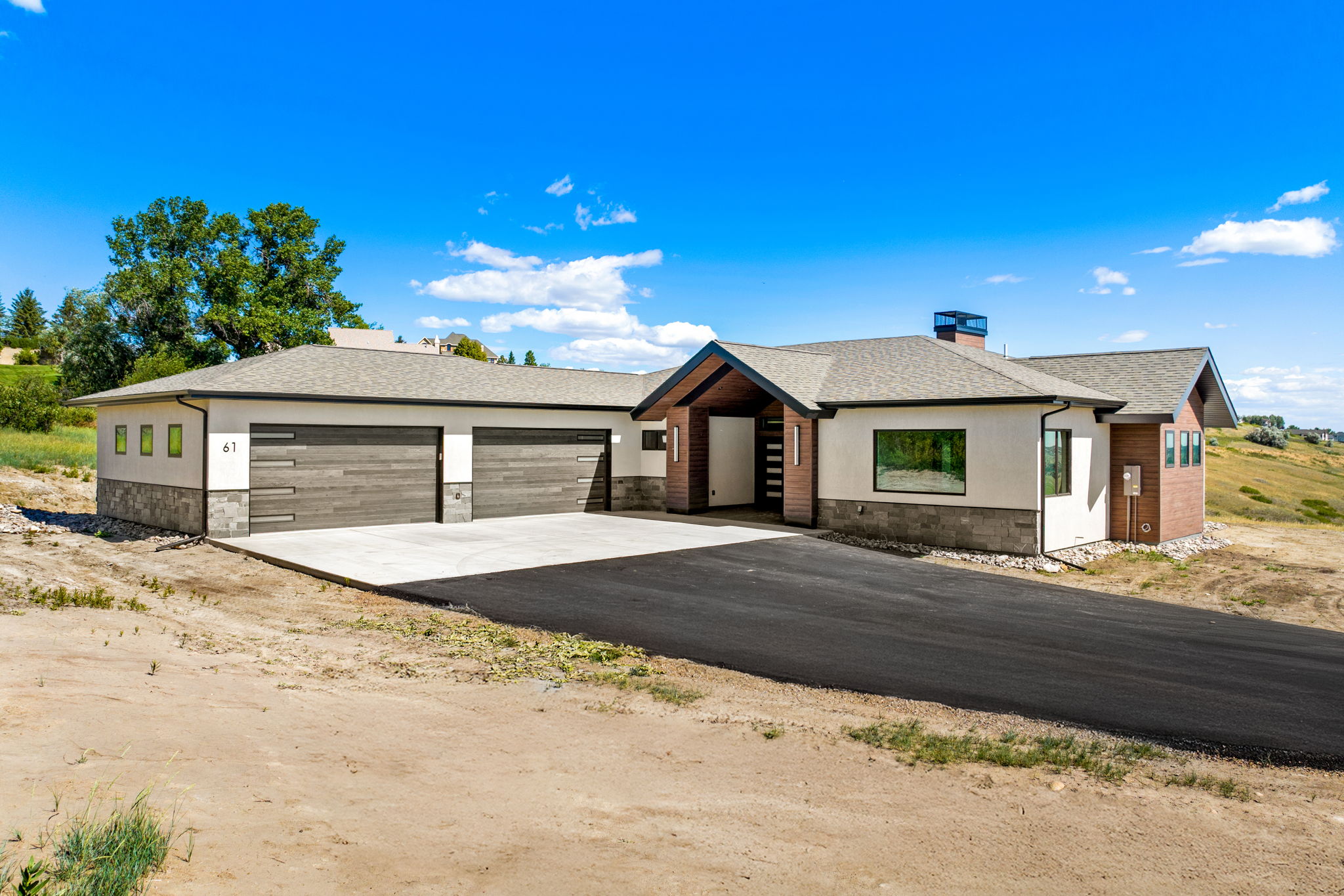 61 Spring Tree Road Property Photo 1