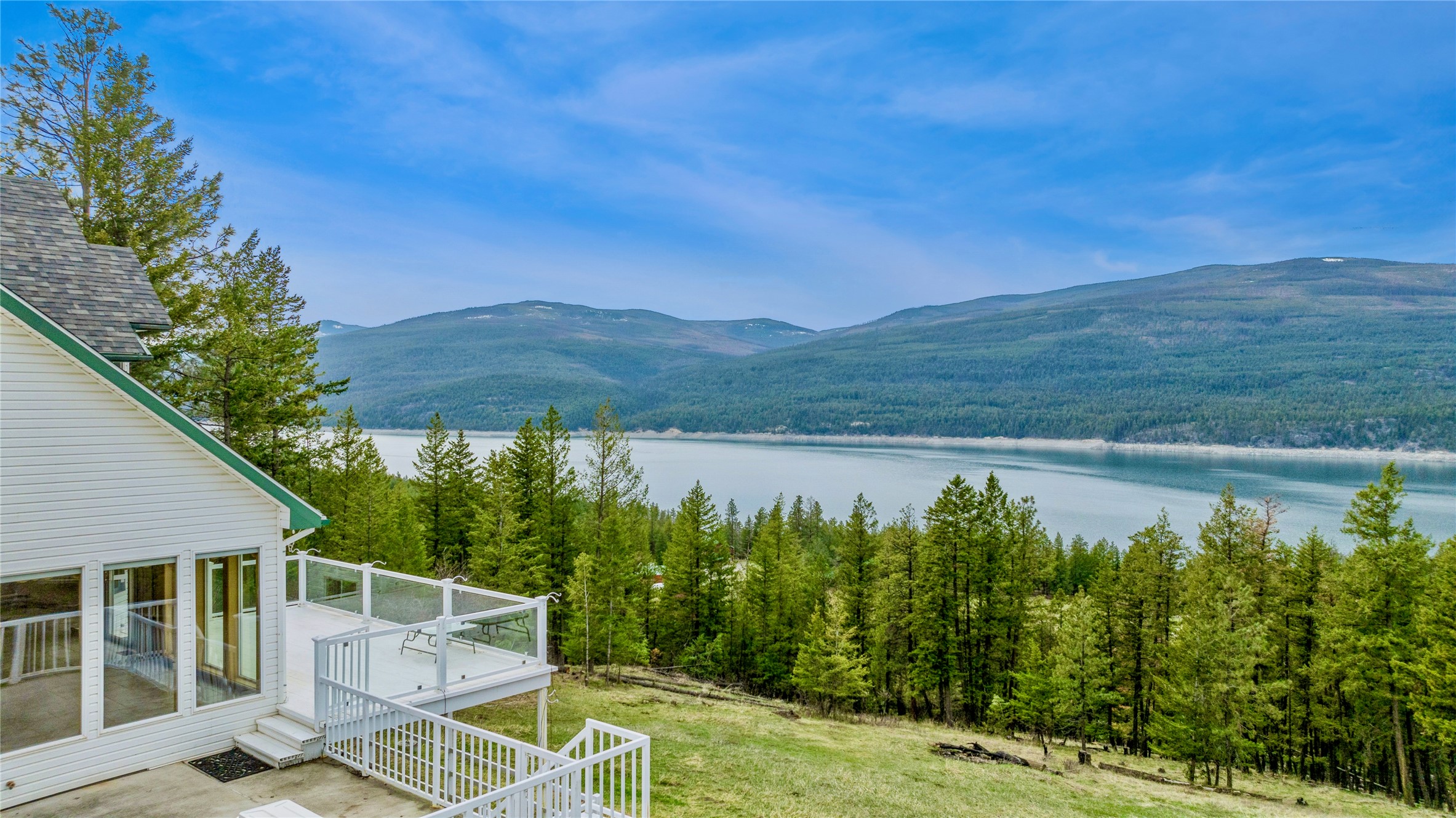 7100 Black Lake Road Property Photo 1