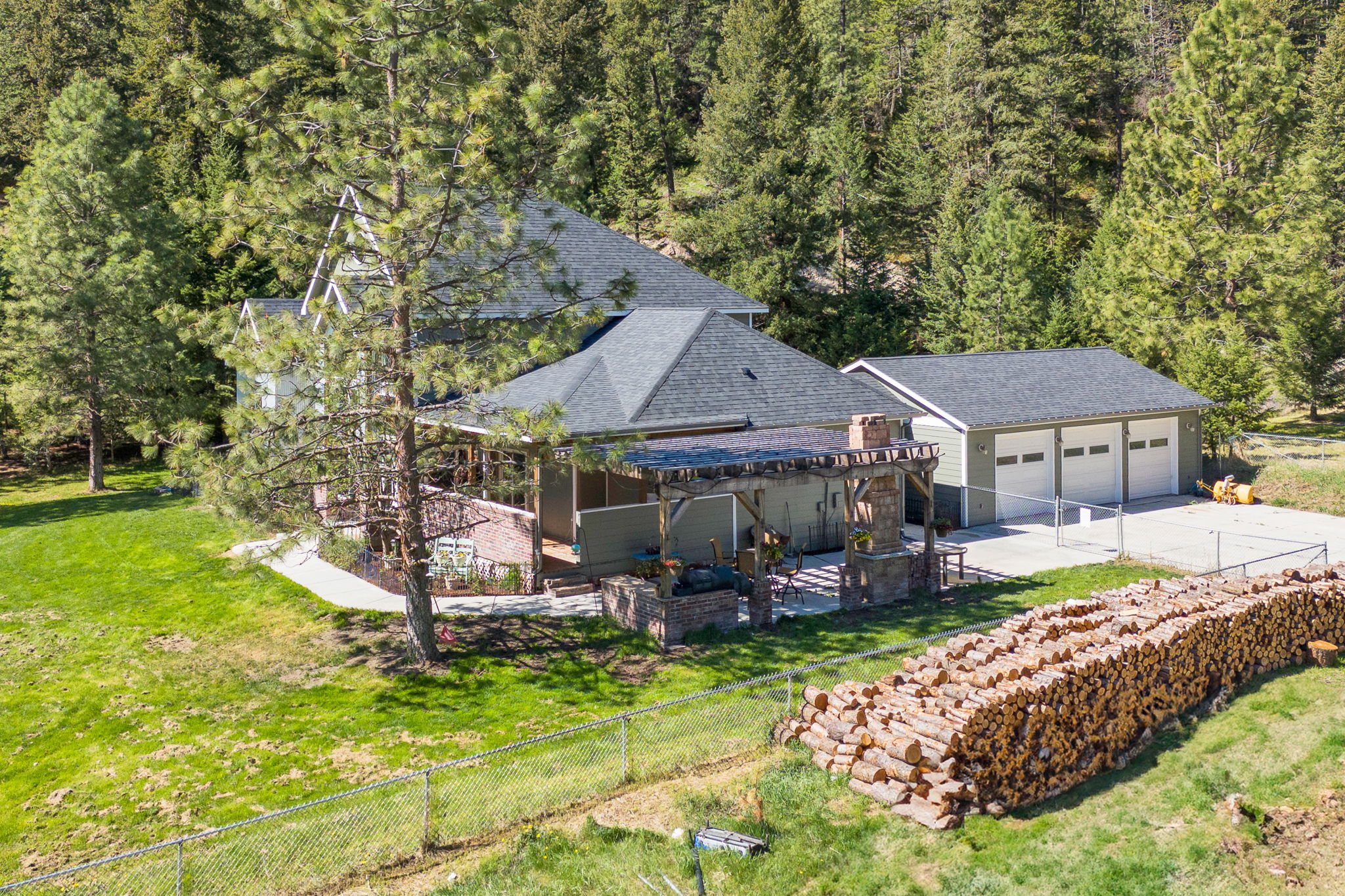 11327 Sleeman Lane Property Photo 4