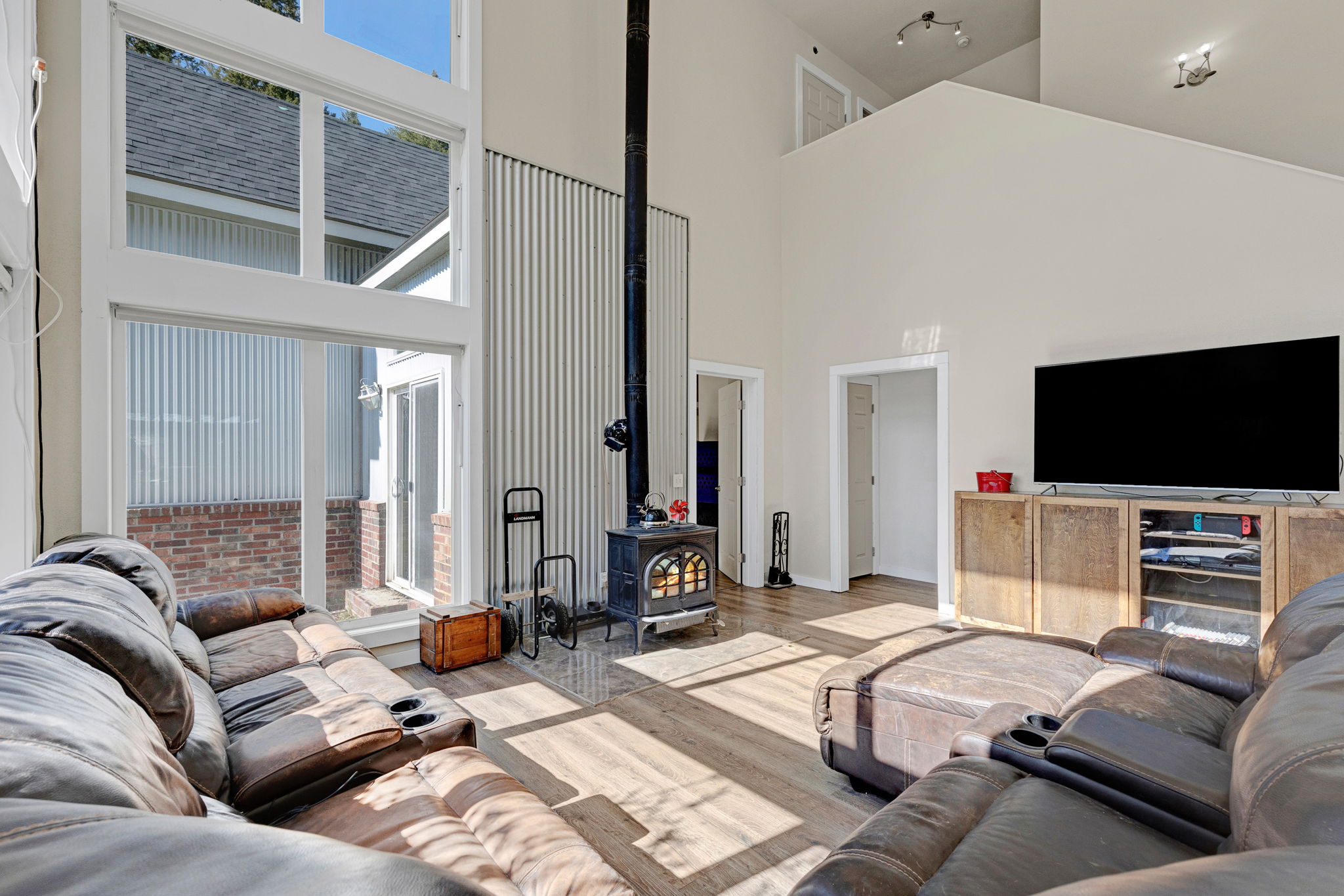 11327 Sleeman Lane Property Photo 18