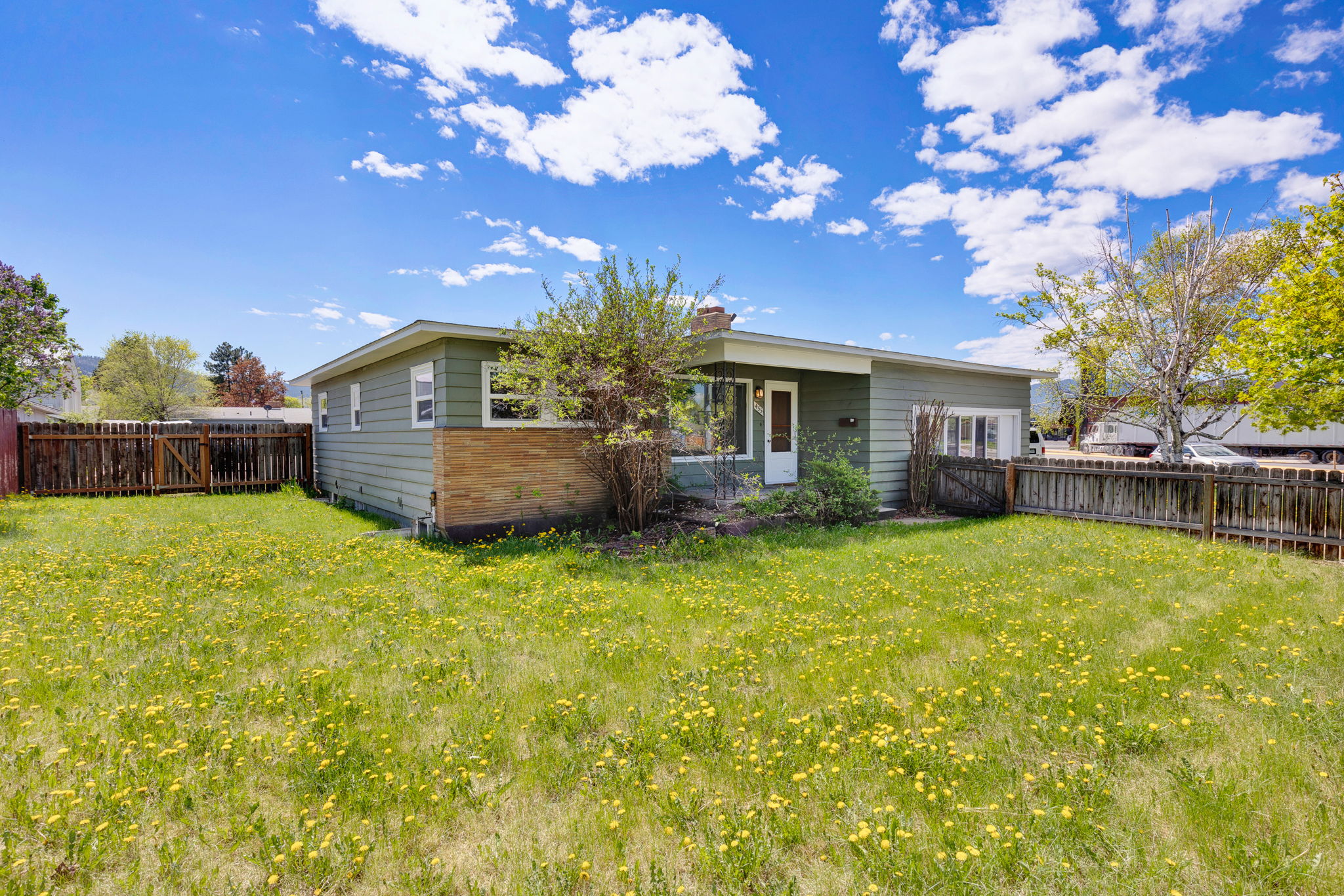 455 Mount Avenue Property Photo