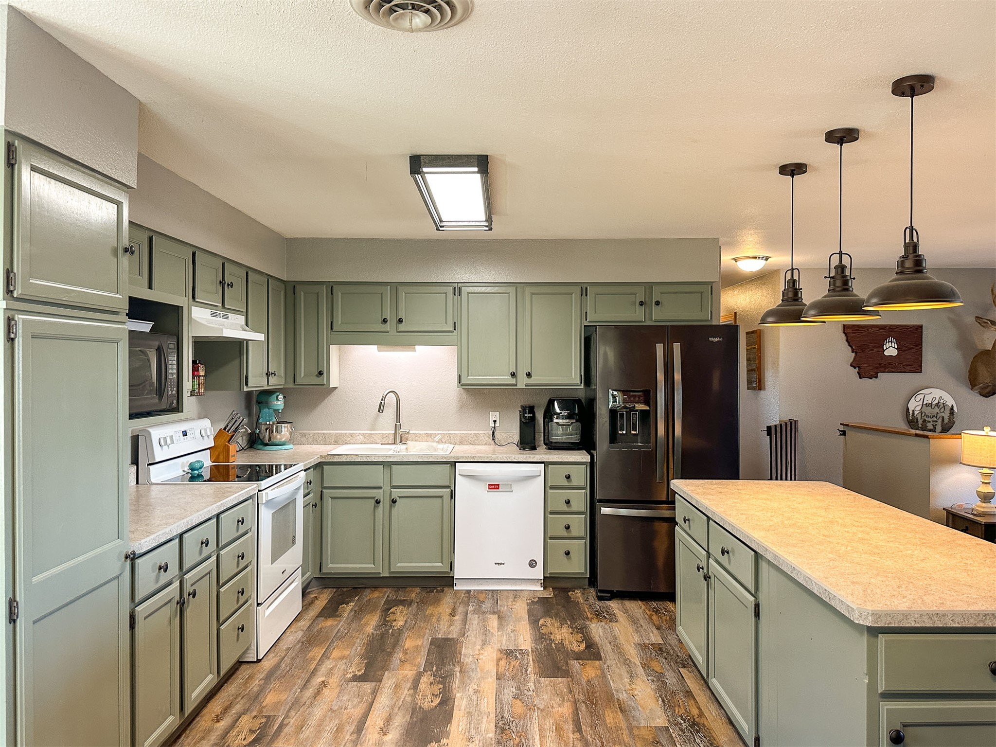 101 11th Avenue N Property Photo 1
