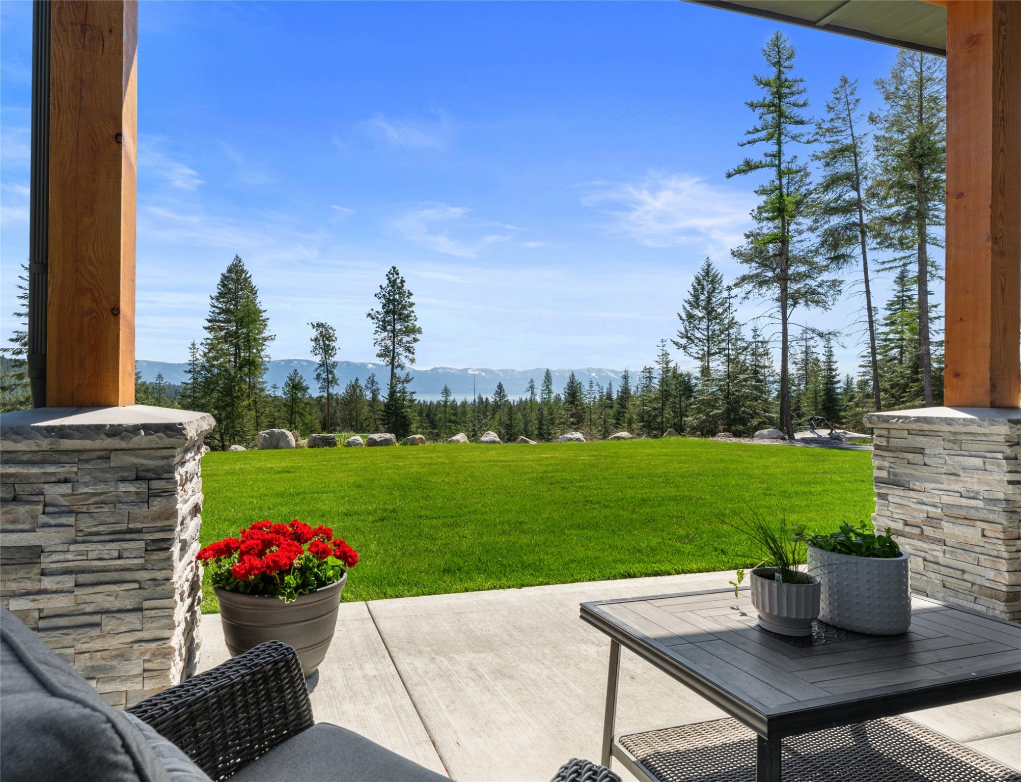 41227 Deer Mouse Lane Property Photo 1