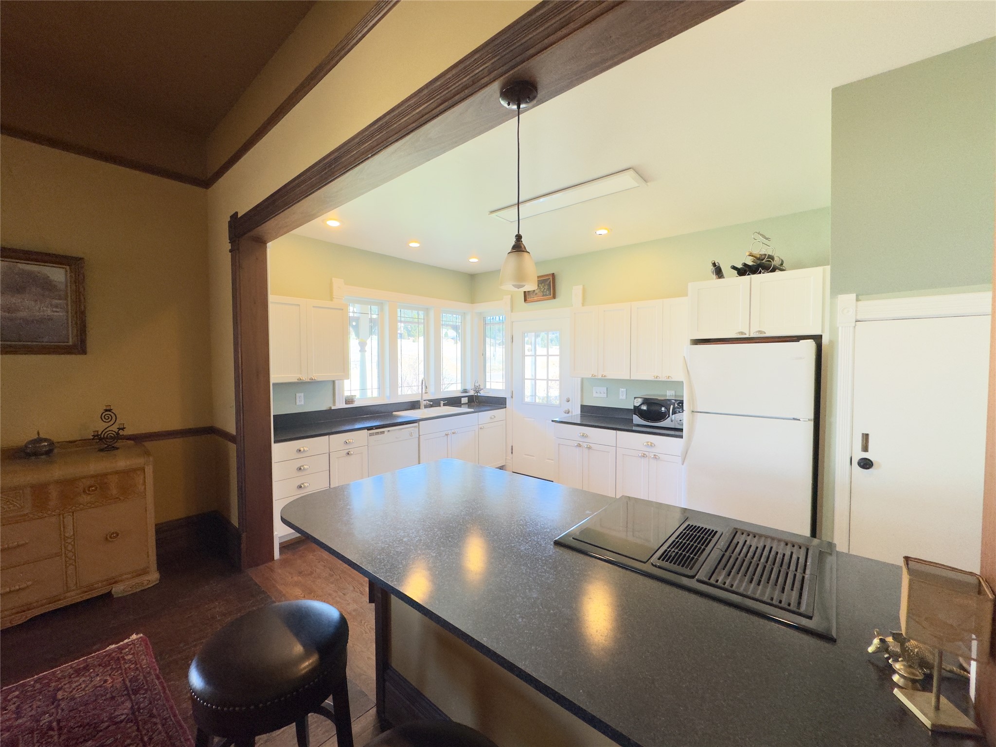 507 S Montgomery Street Property Photo 4