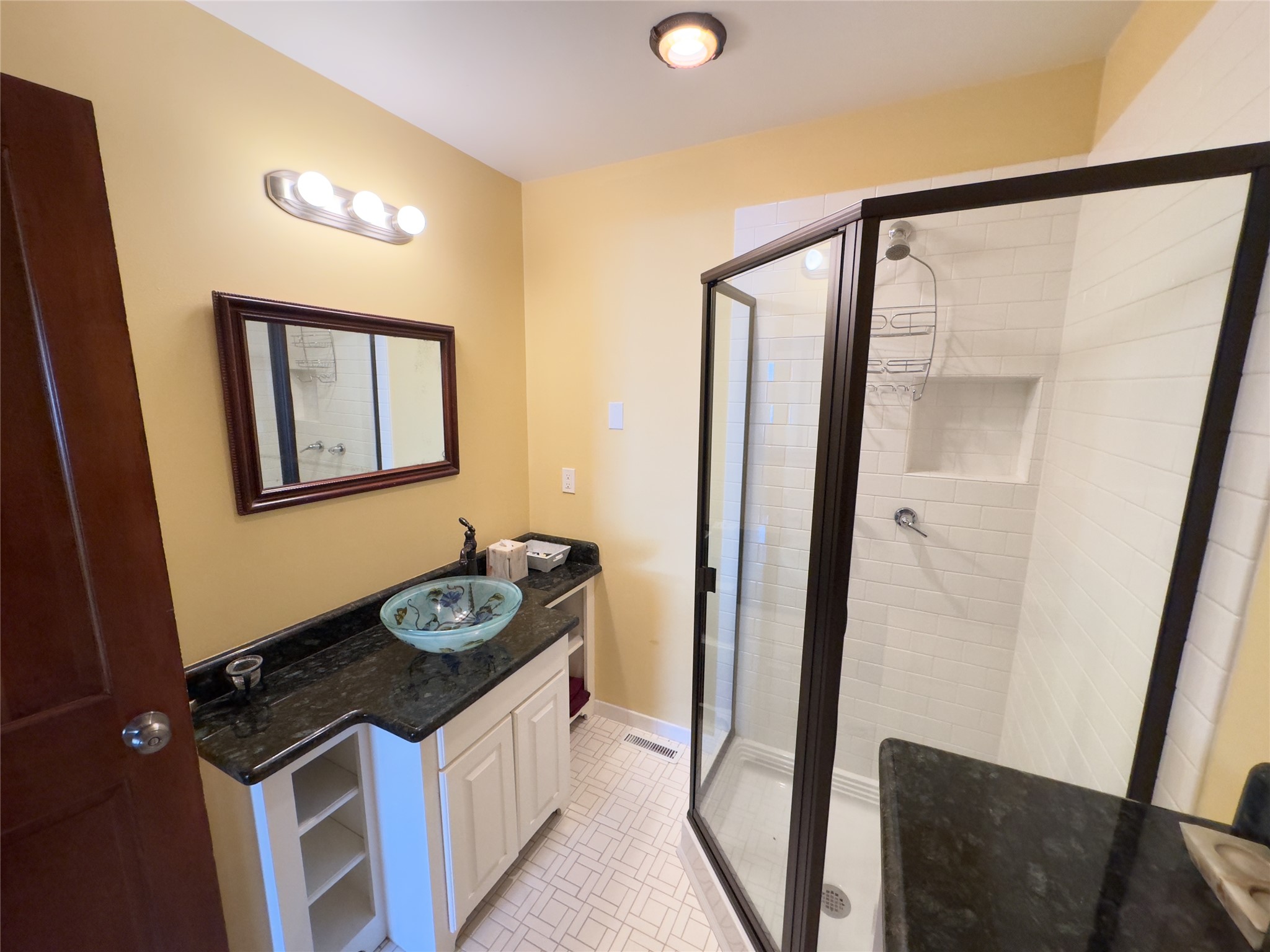 507 S Montgomery Street Property Photo 12
