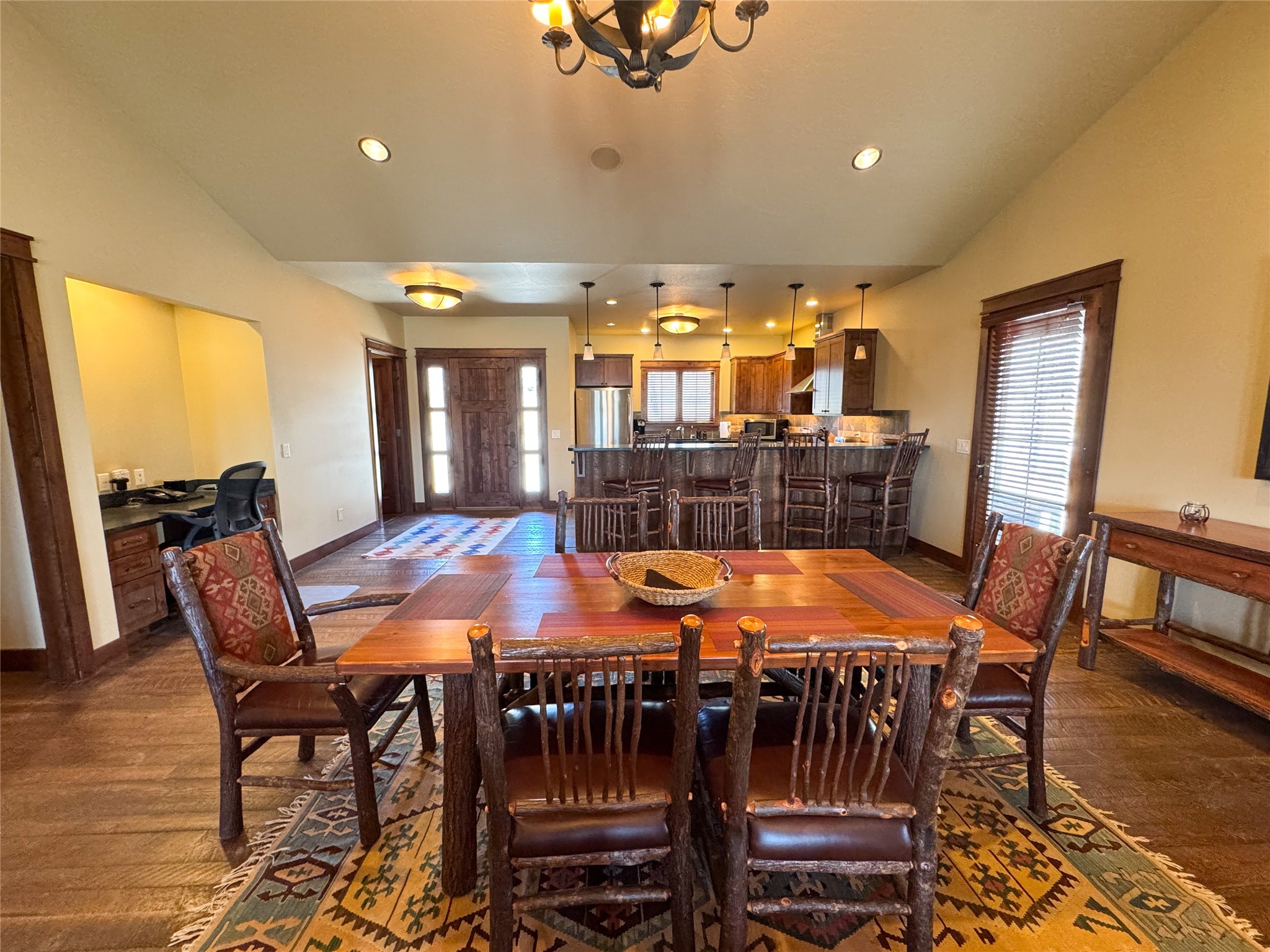 100 Snowberry Path Property Photo 14