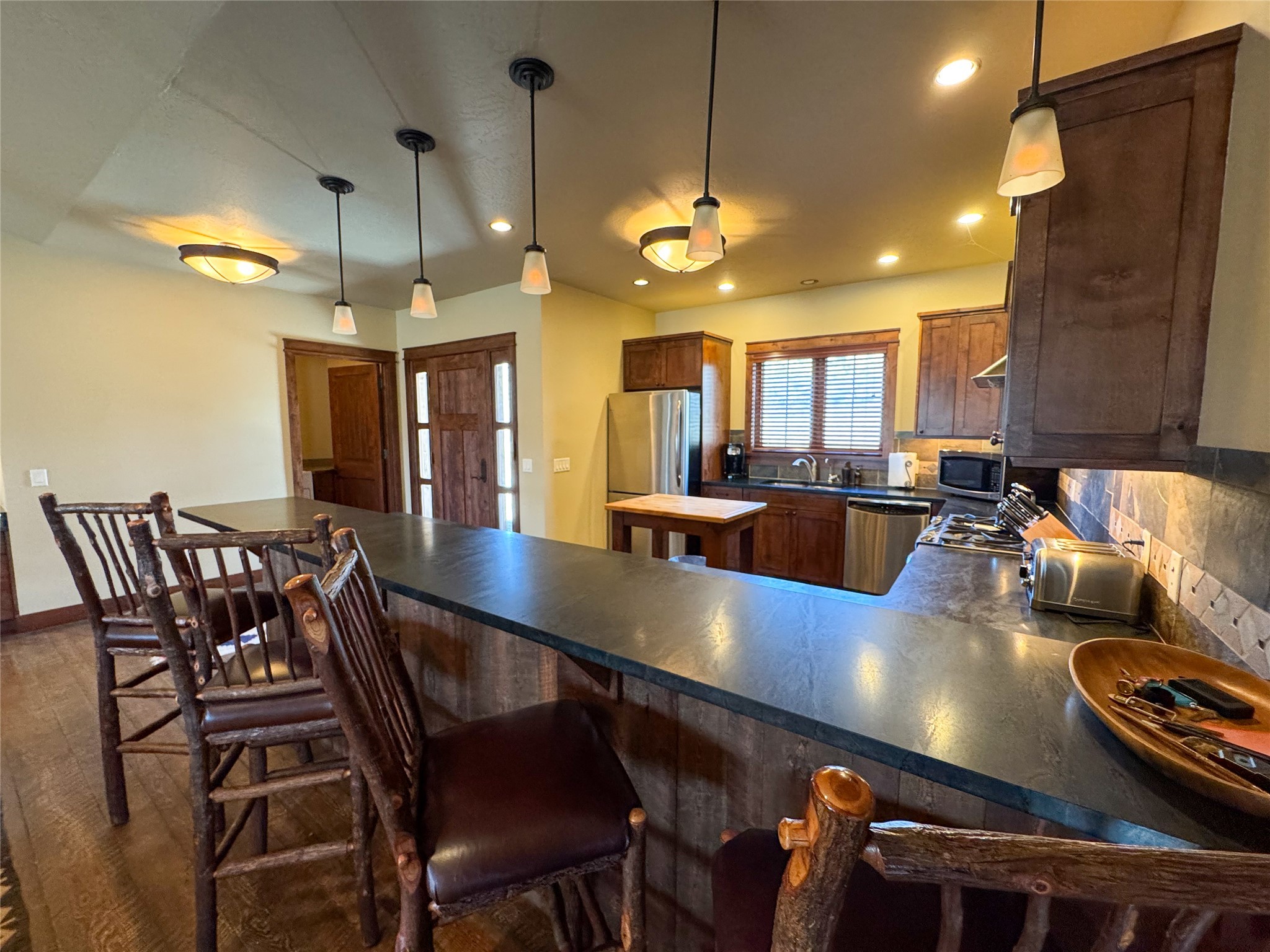 100 Snowberry Path Property Photo 17