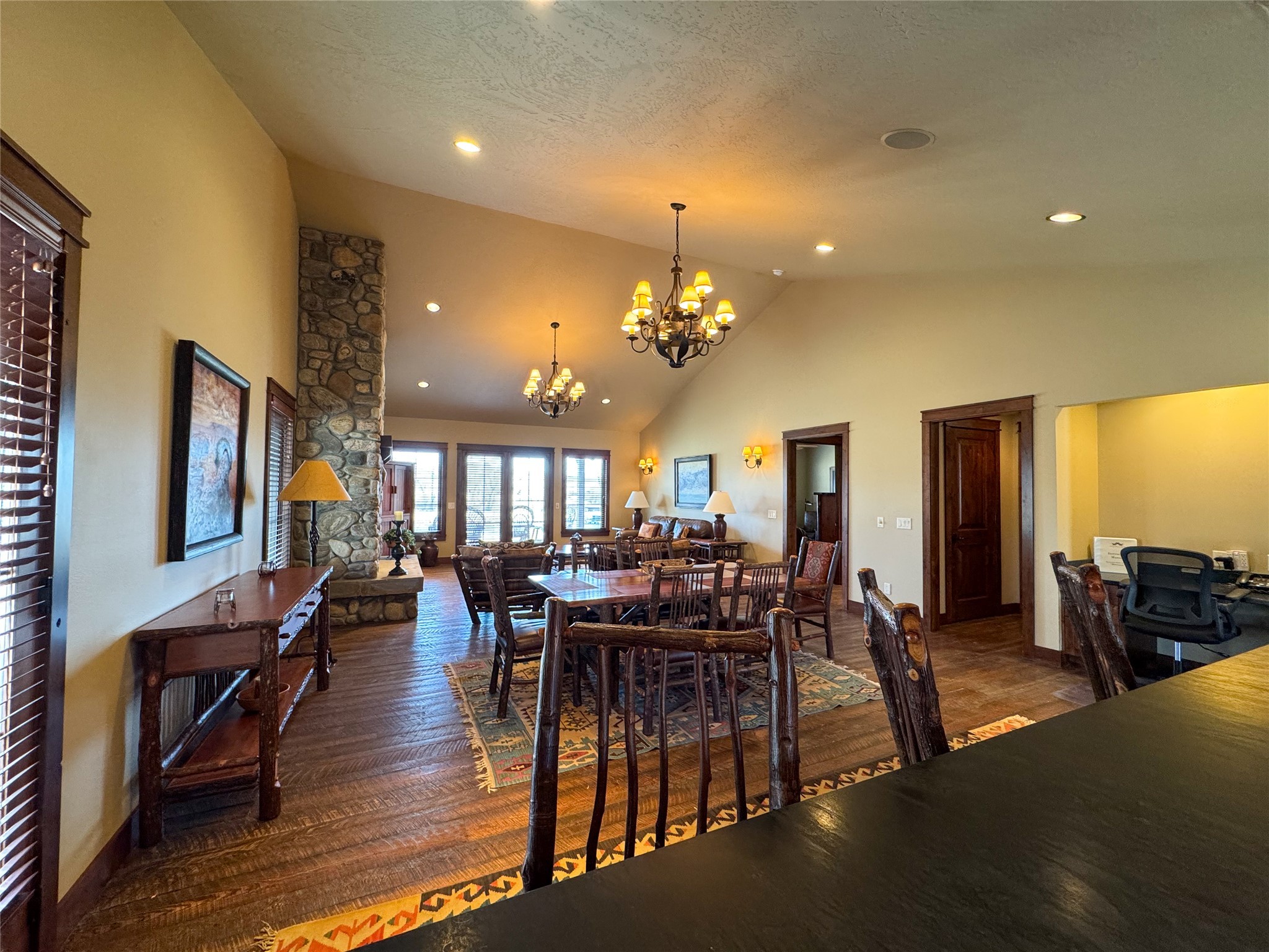 100 Snowberry Path Property Photo 18