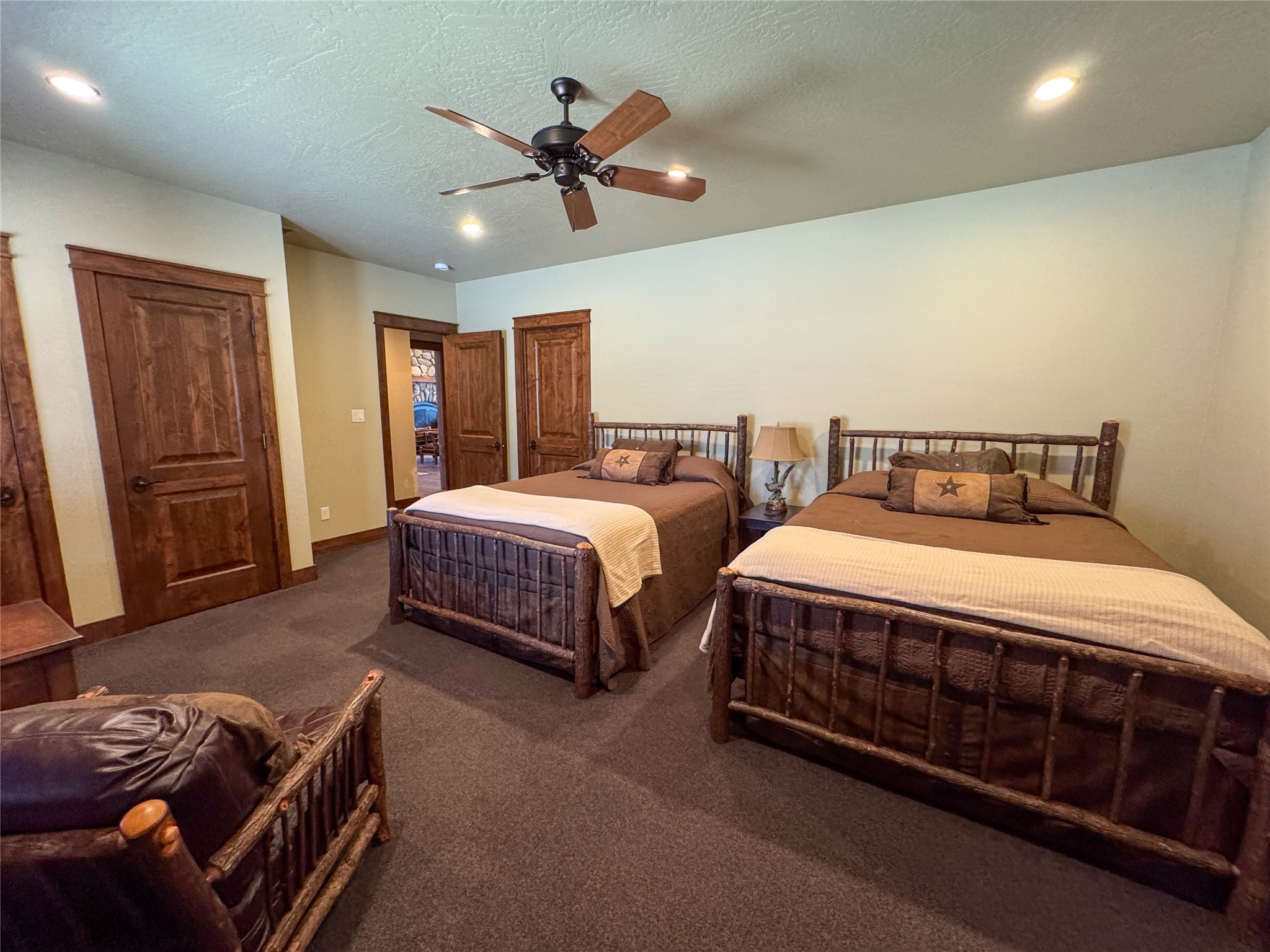 100 Snowberry Path Property Photo 21