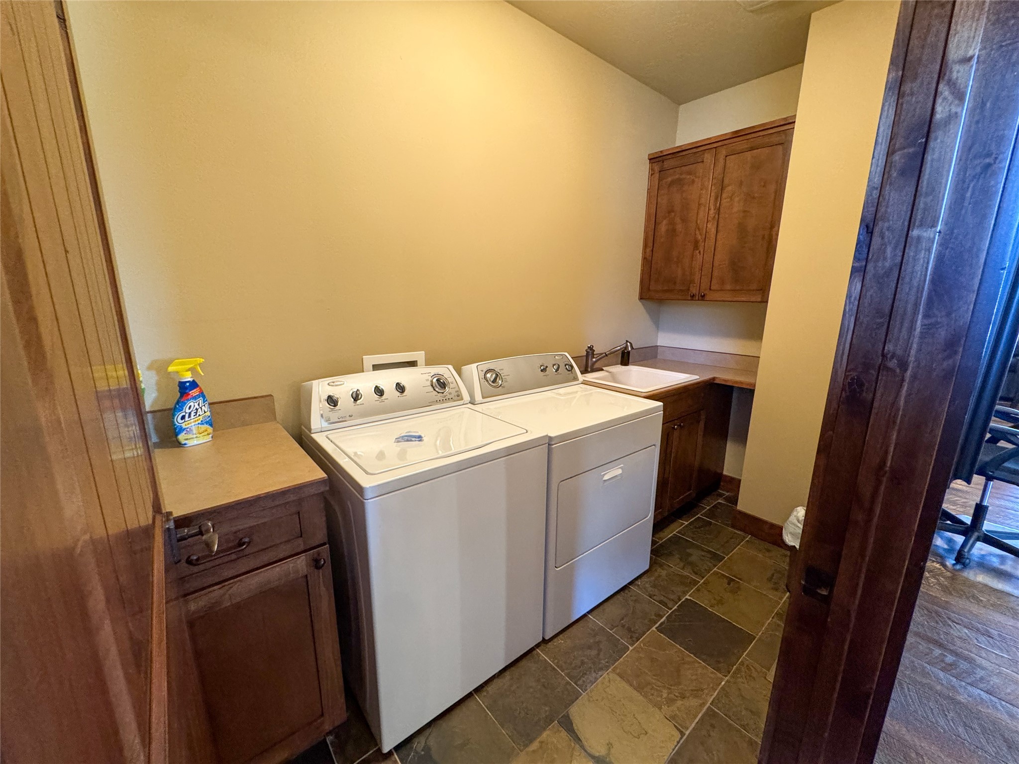 100 Snowberry Path Property Photo 39