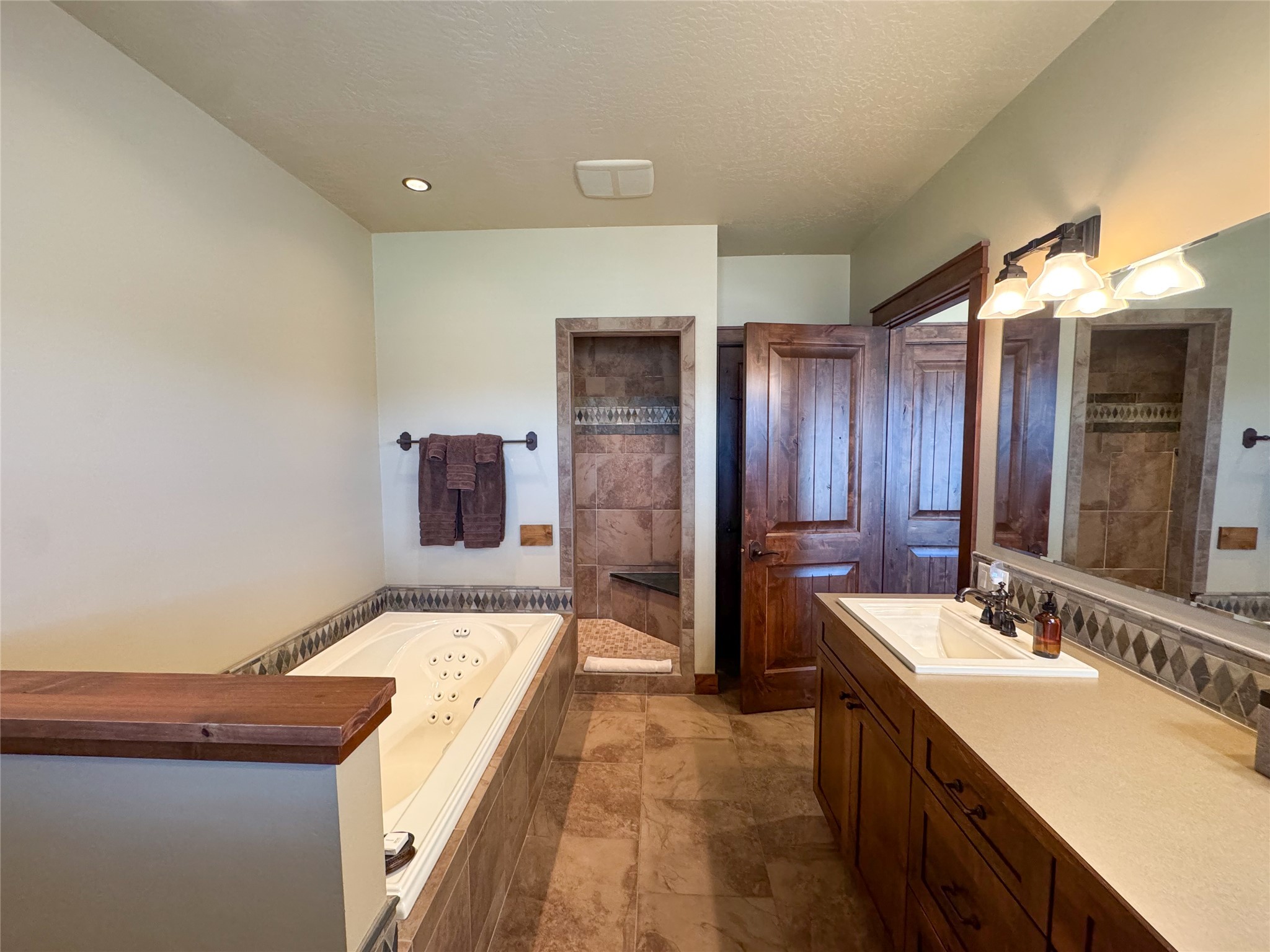 100 Snowberry Path Property Photo 53