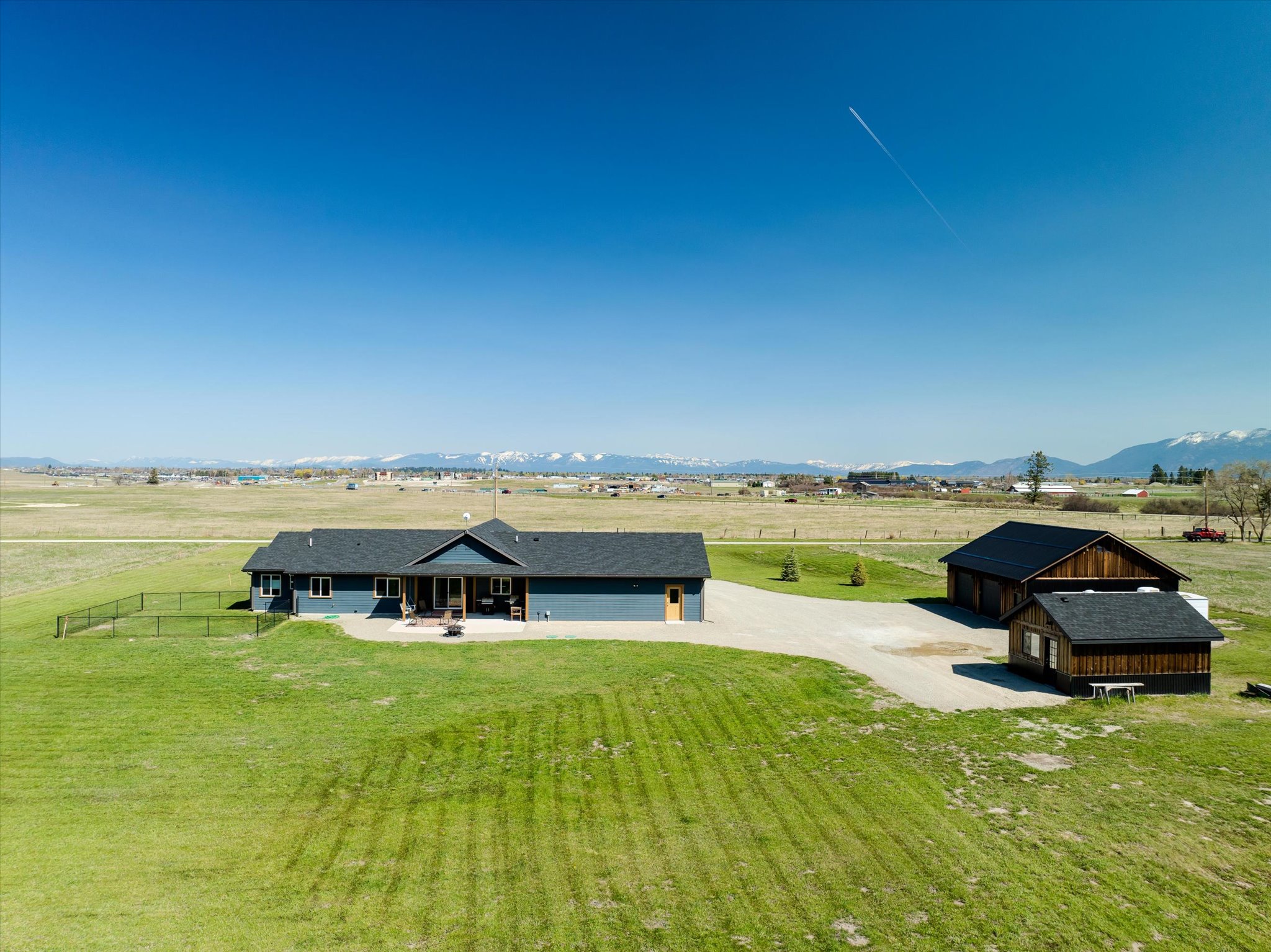 2449 Airport Road Property Photo 3