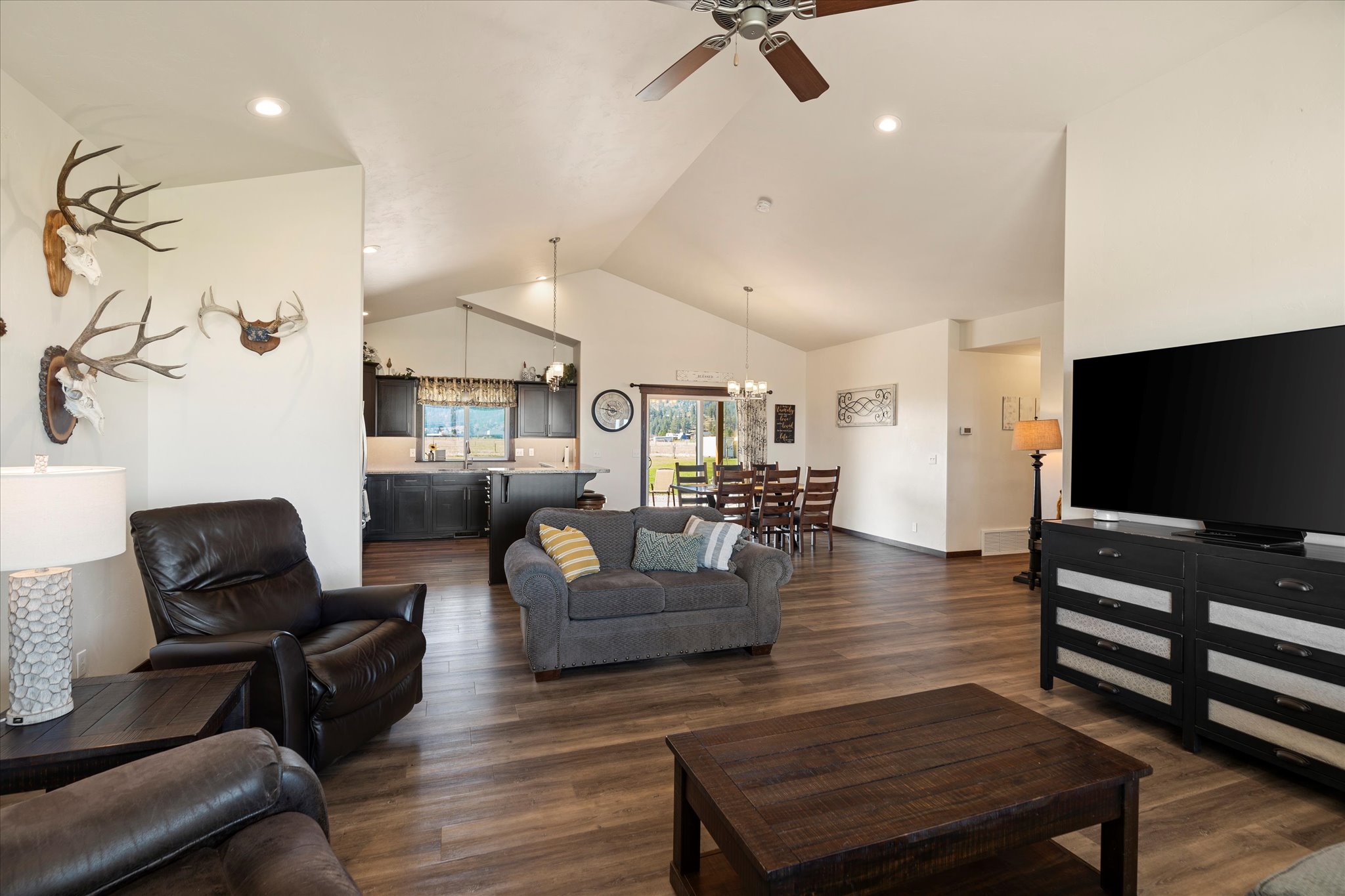 2449 Airport Road Property Photo 15
