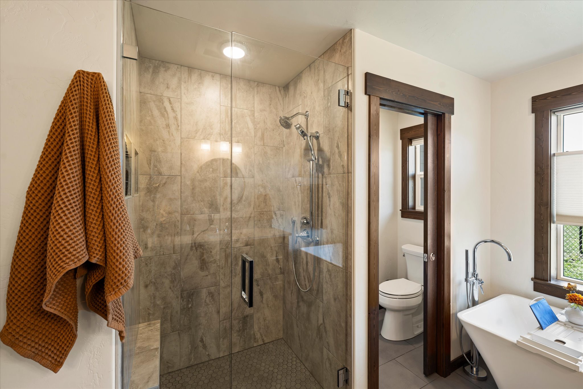 2449 Airport Road Property Photo 25