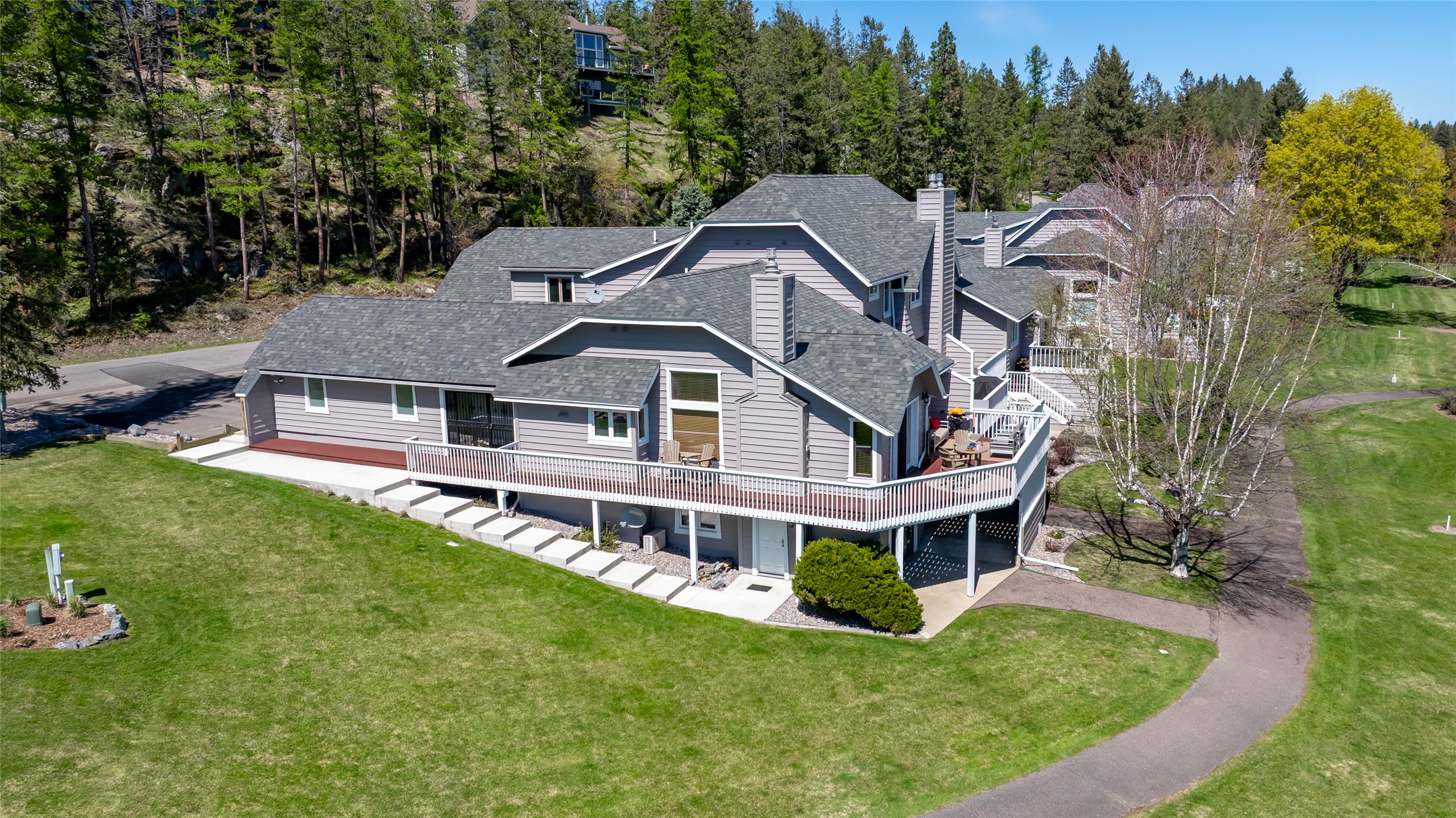 23 Golf Terrace Property Photo 1