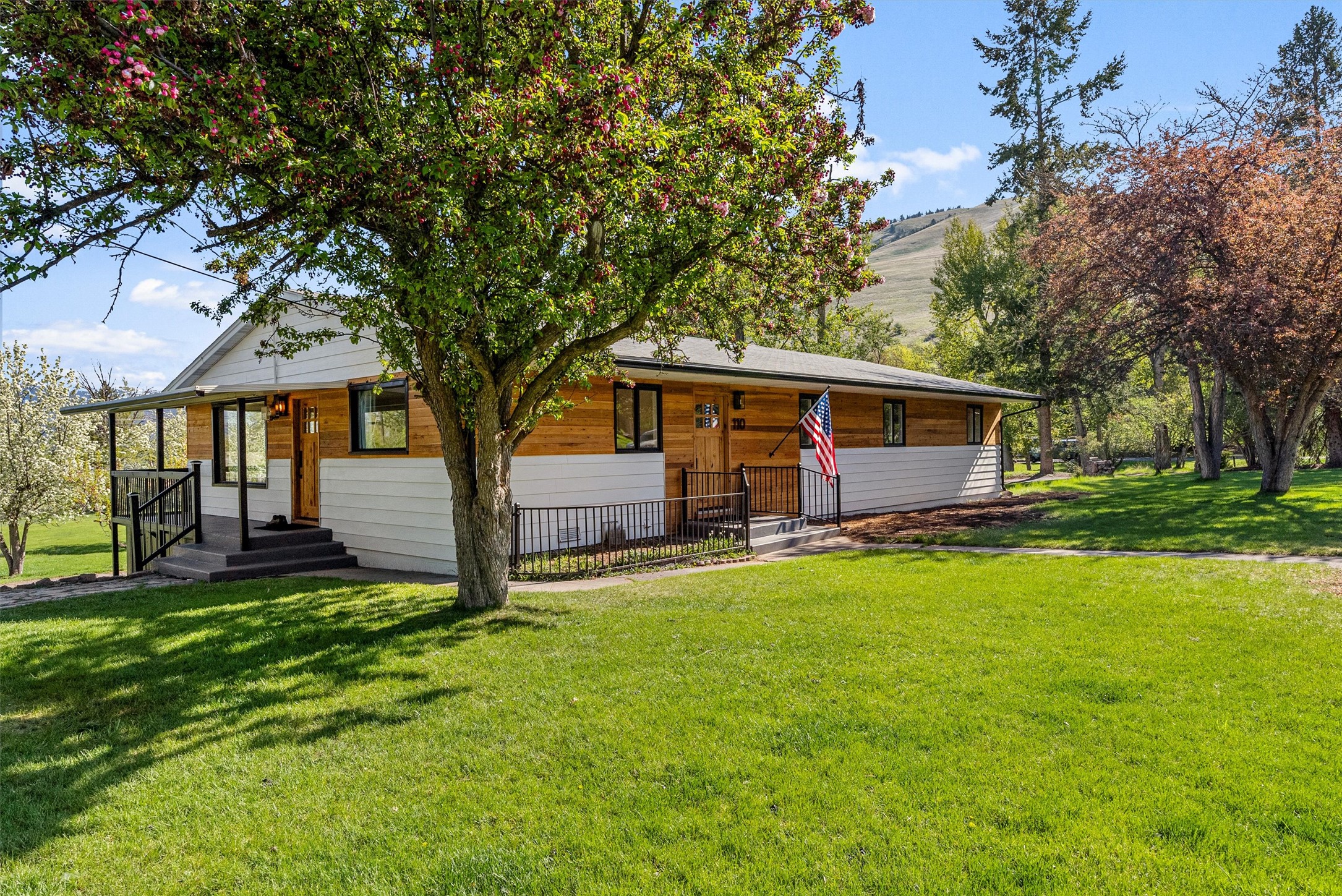 110 Hillcrest Loop Property Photo