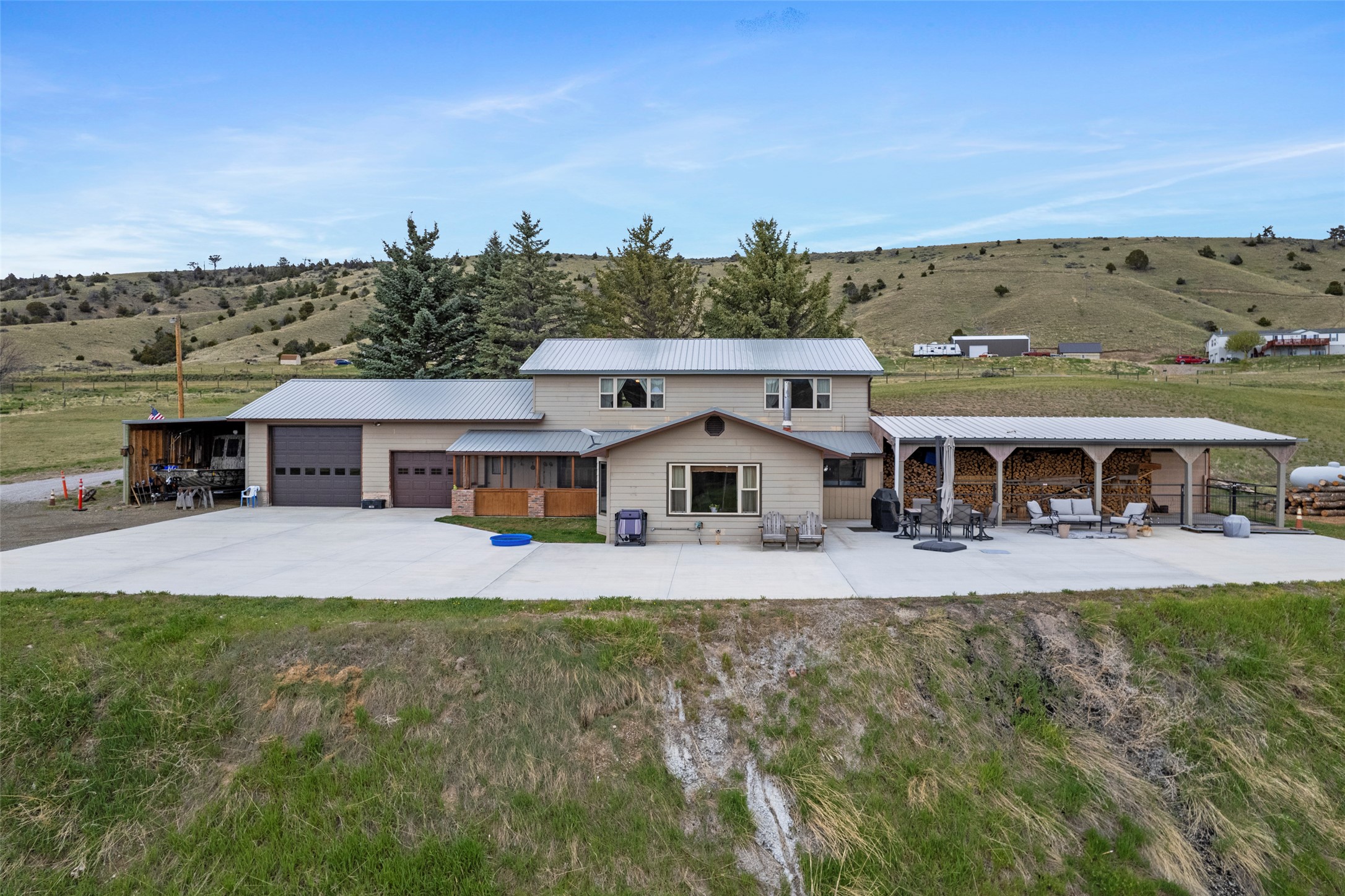 772 Highway 12 E Property Photo 2