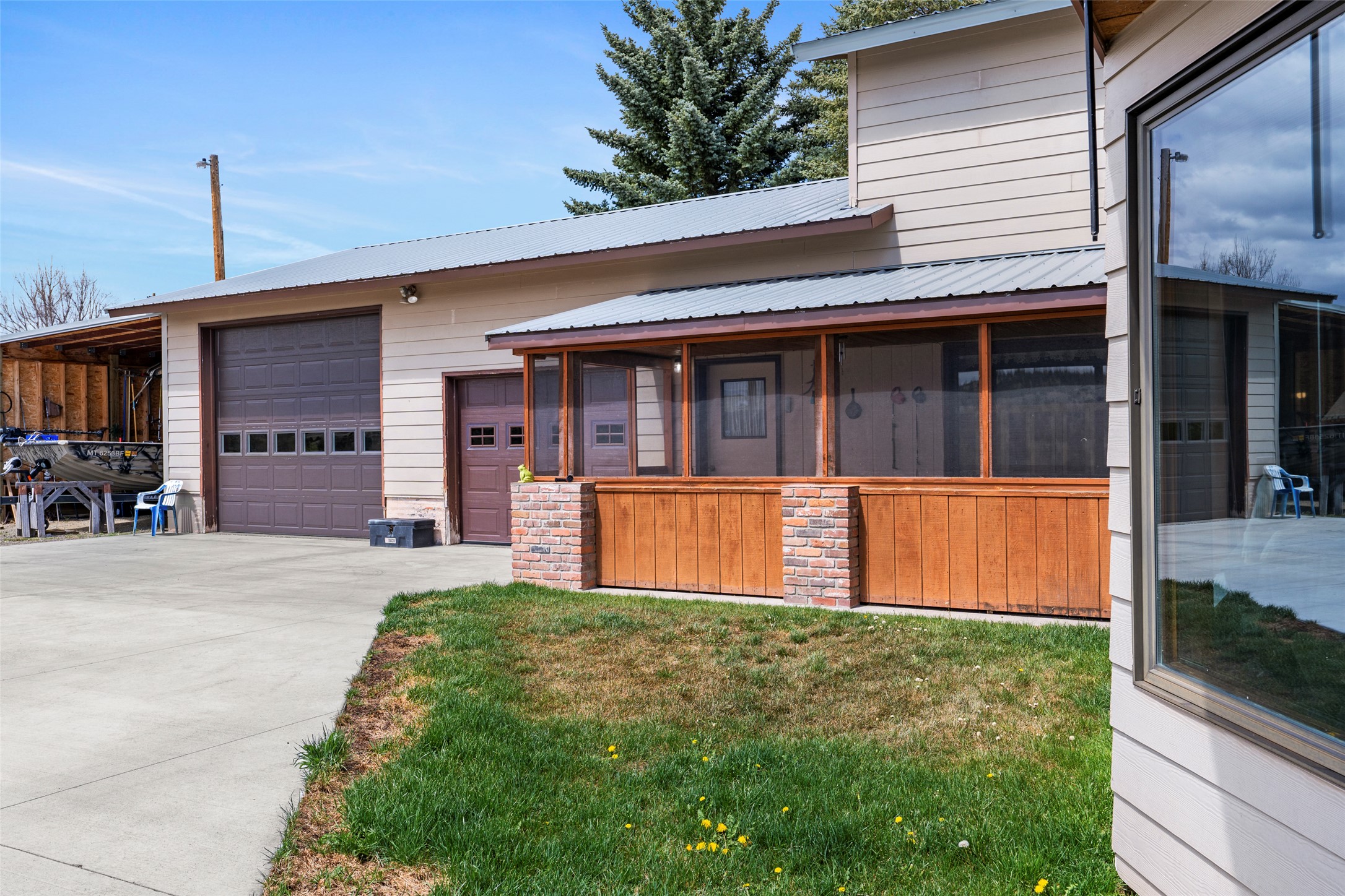 772 Highway 12 E Property Photo 11