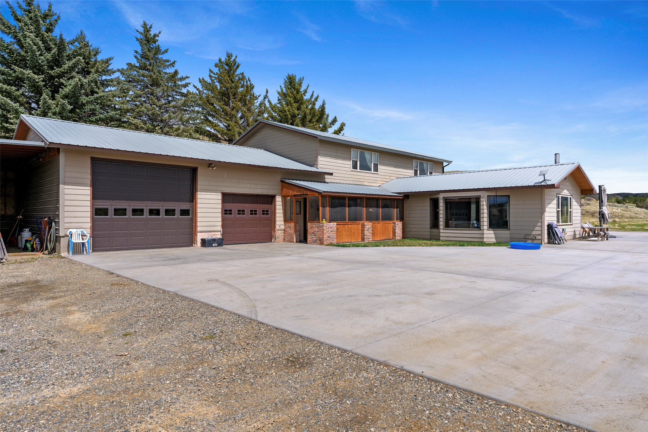 772 Highway 12 E Property Photo 12