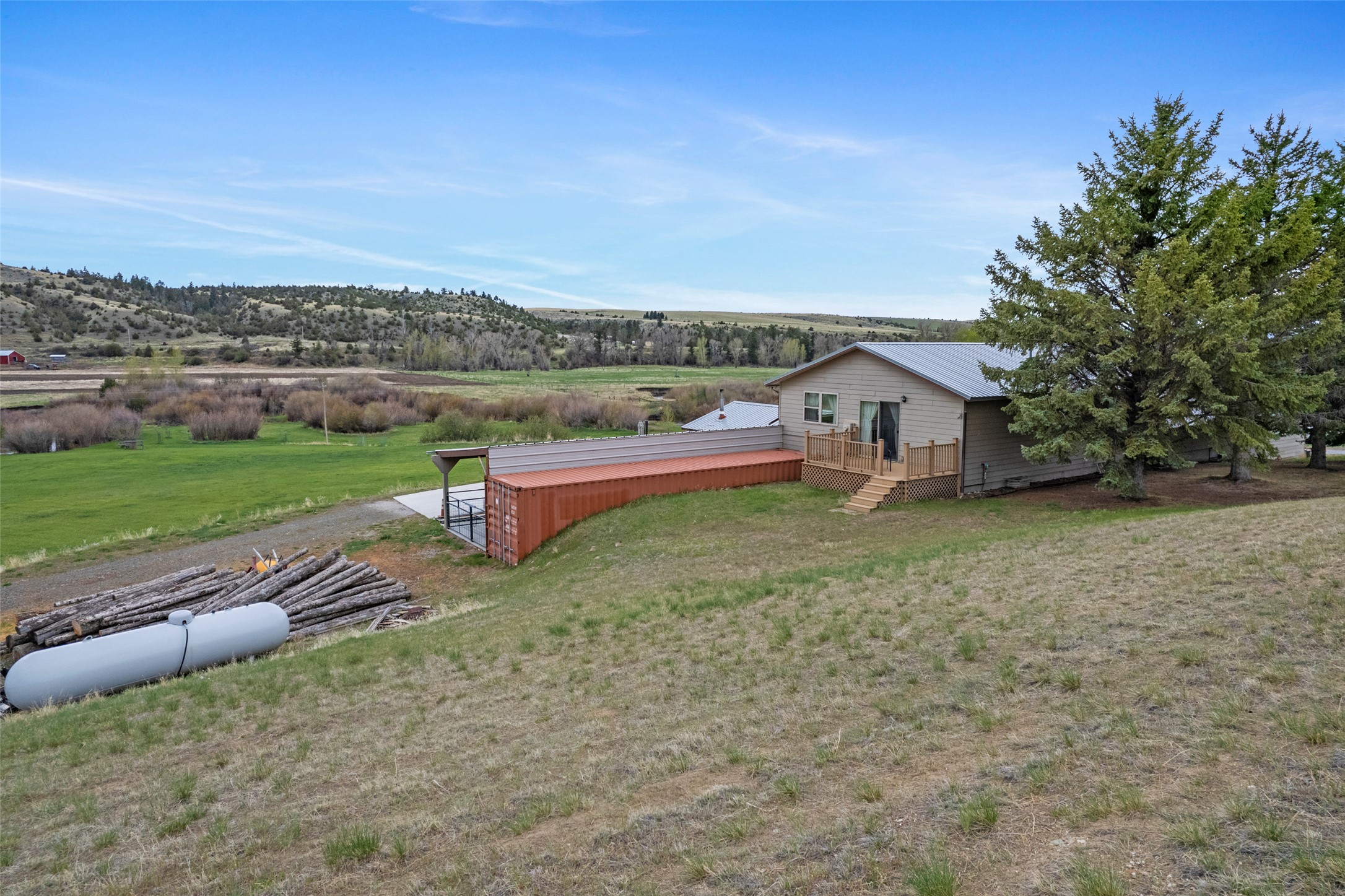 772 Highway 12 E Property Photo 15